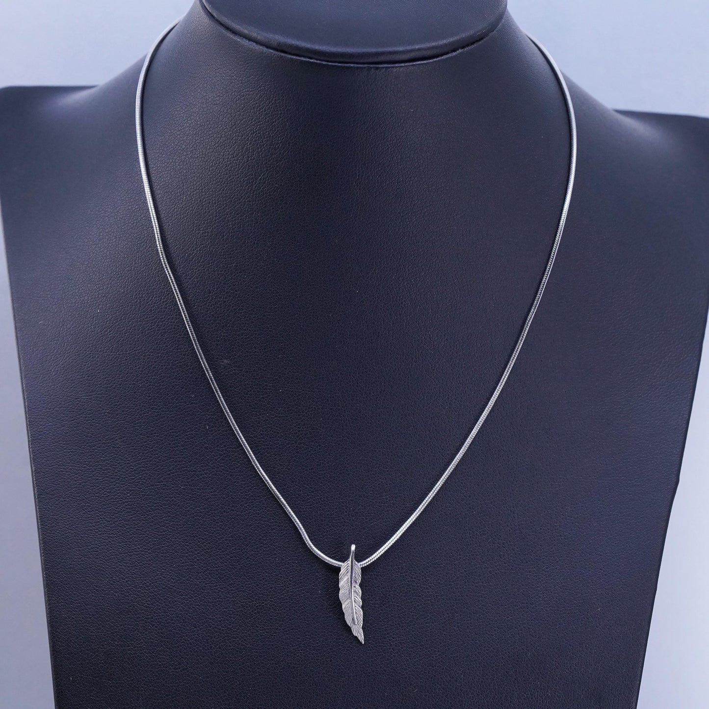 16”, vintage Sterling 925 silver handmade snake chain necklace feather pendant