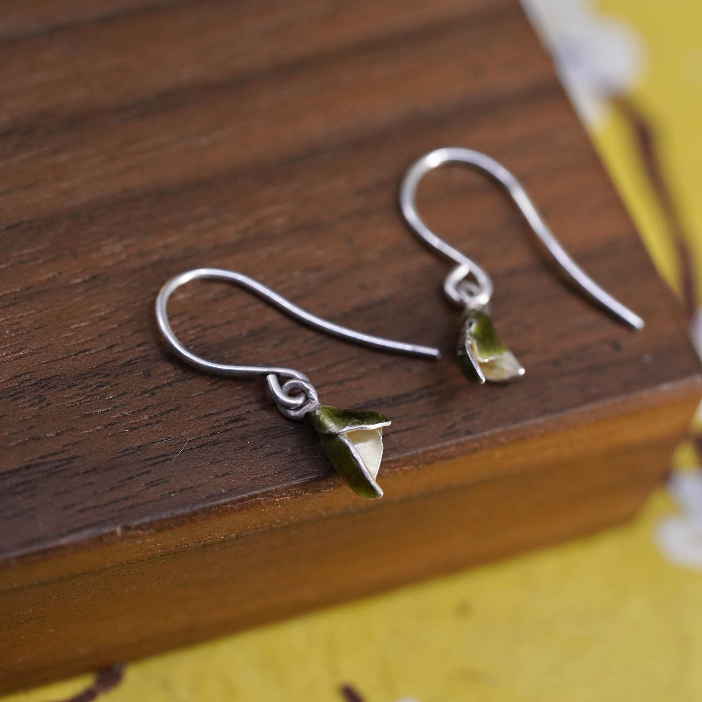 Vintage Sterling silver handmade earrings, 925 leaf dangles