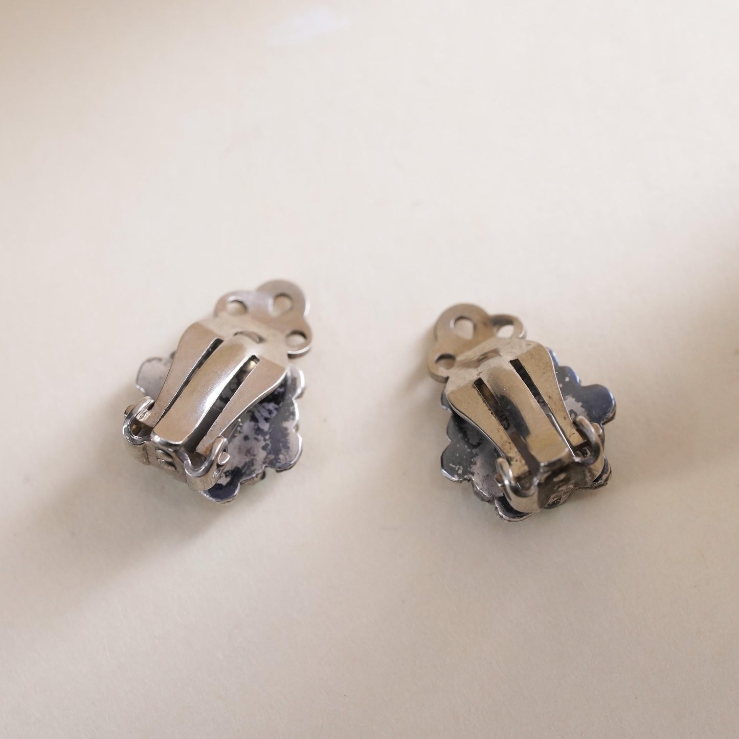 Native American 925 Sterling earrings, 925 flower clip on earrings turquoise