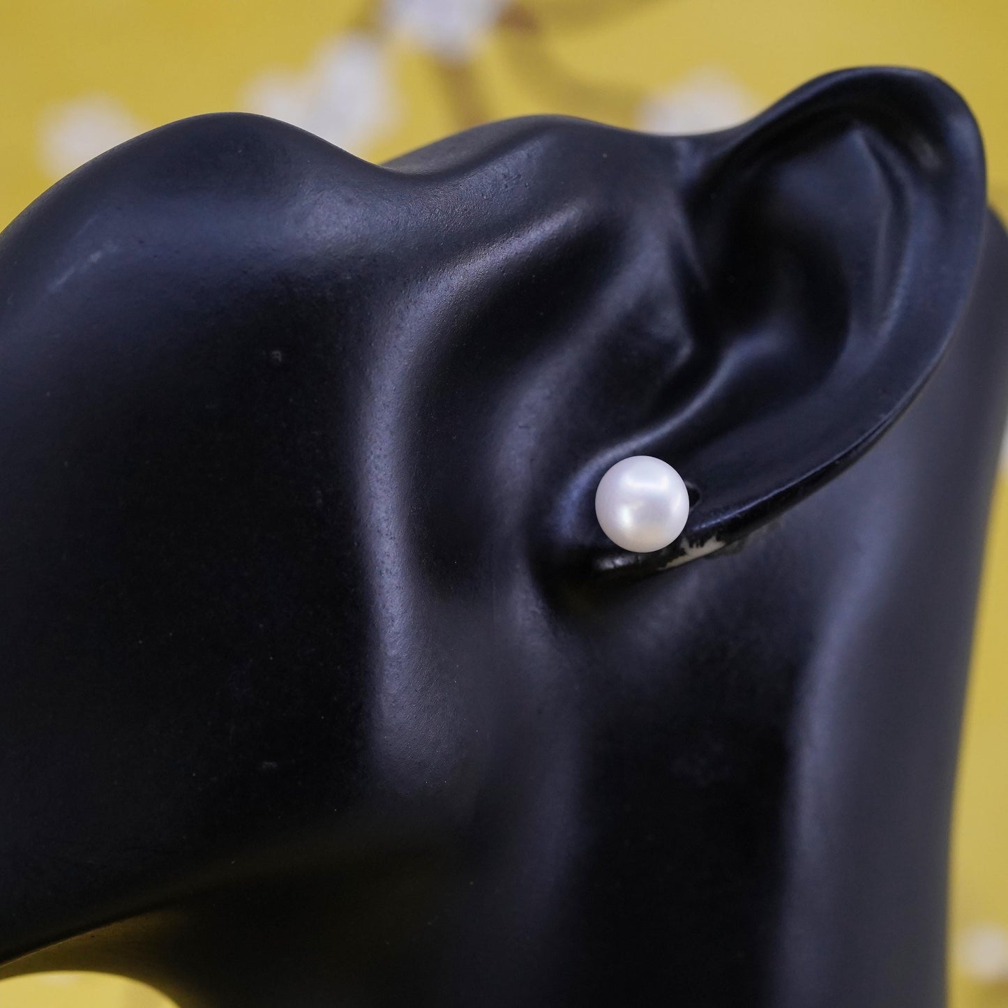 8mm, Vintage 925 Sterling silver handmade studs earrings white pearl