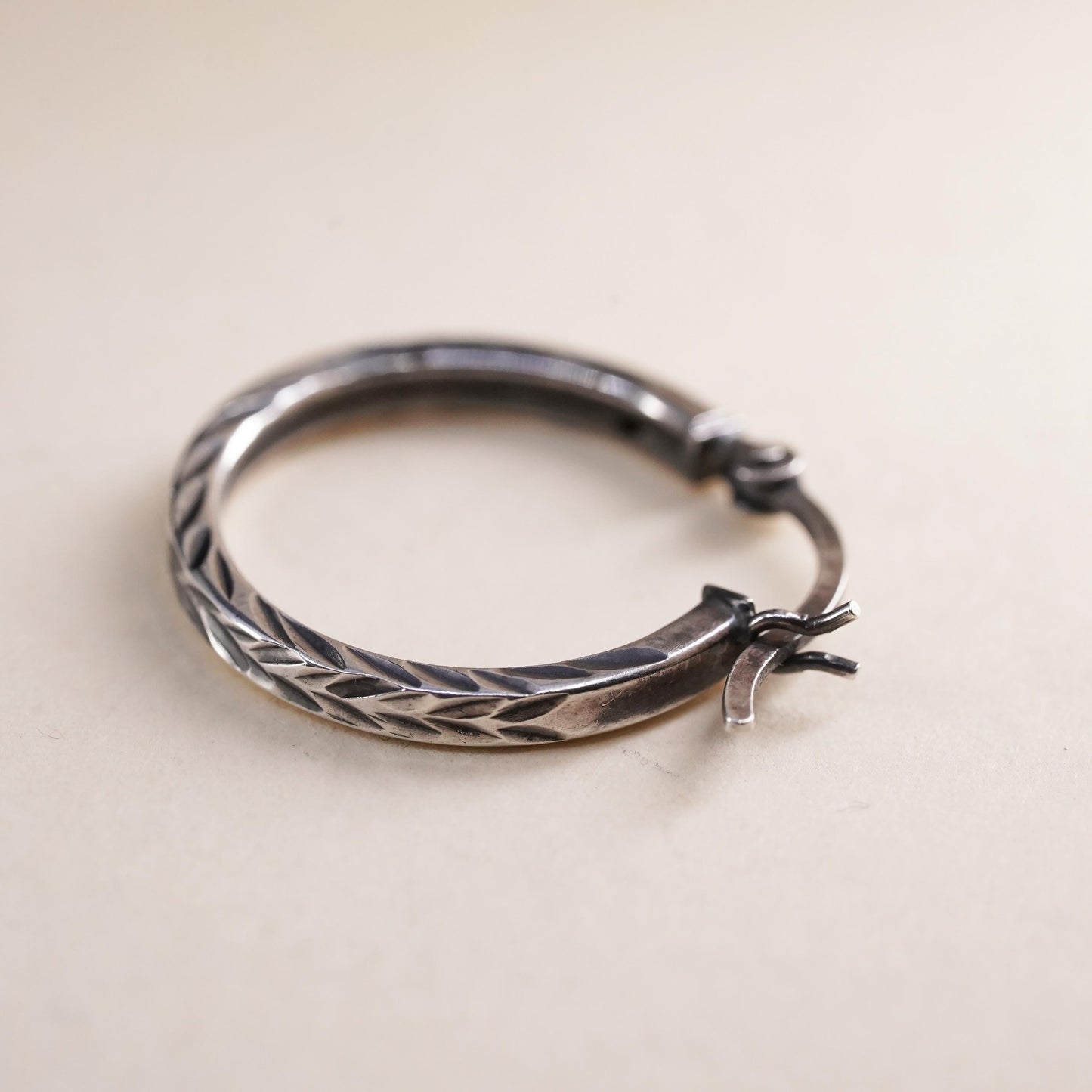 0.75", Vintage sterling 925 silver loop single earring, fashion primitive hoop