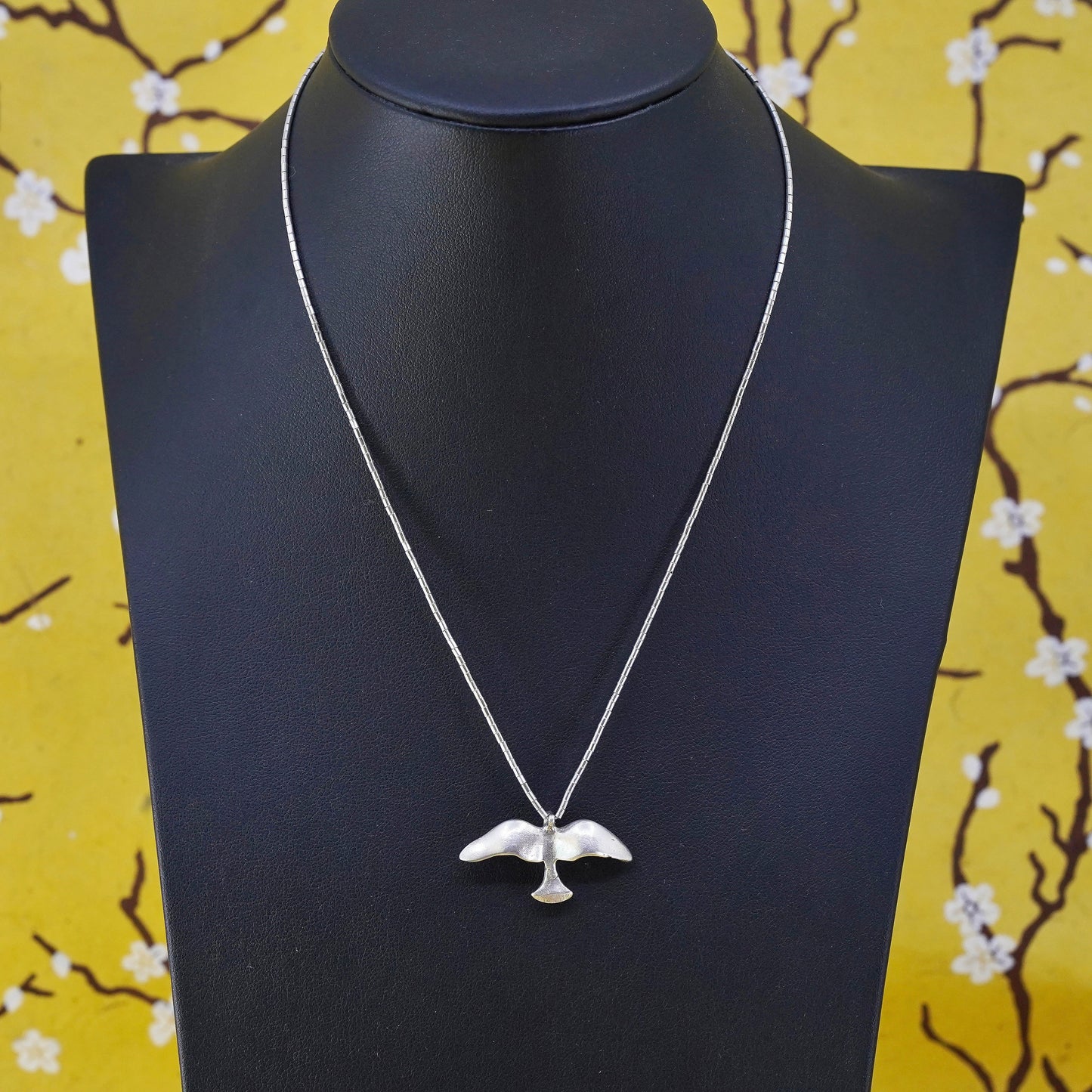 16" Vintage Native American liquid silver necklace W/ bird, sterling 925 chain