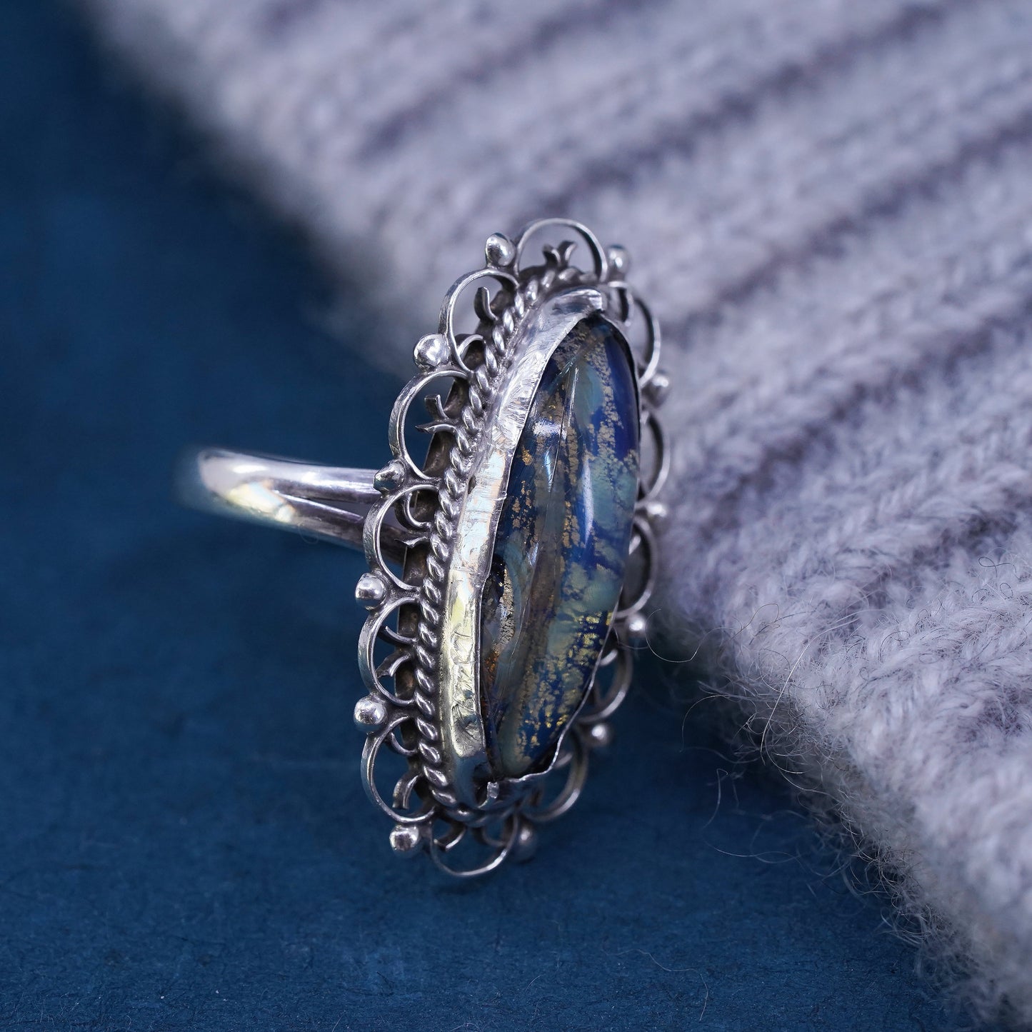 Size 6, vintage Mexico Sterling 925 silver handmade ring w/ golden foiled glass