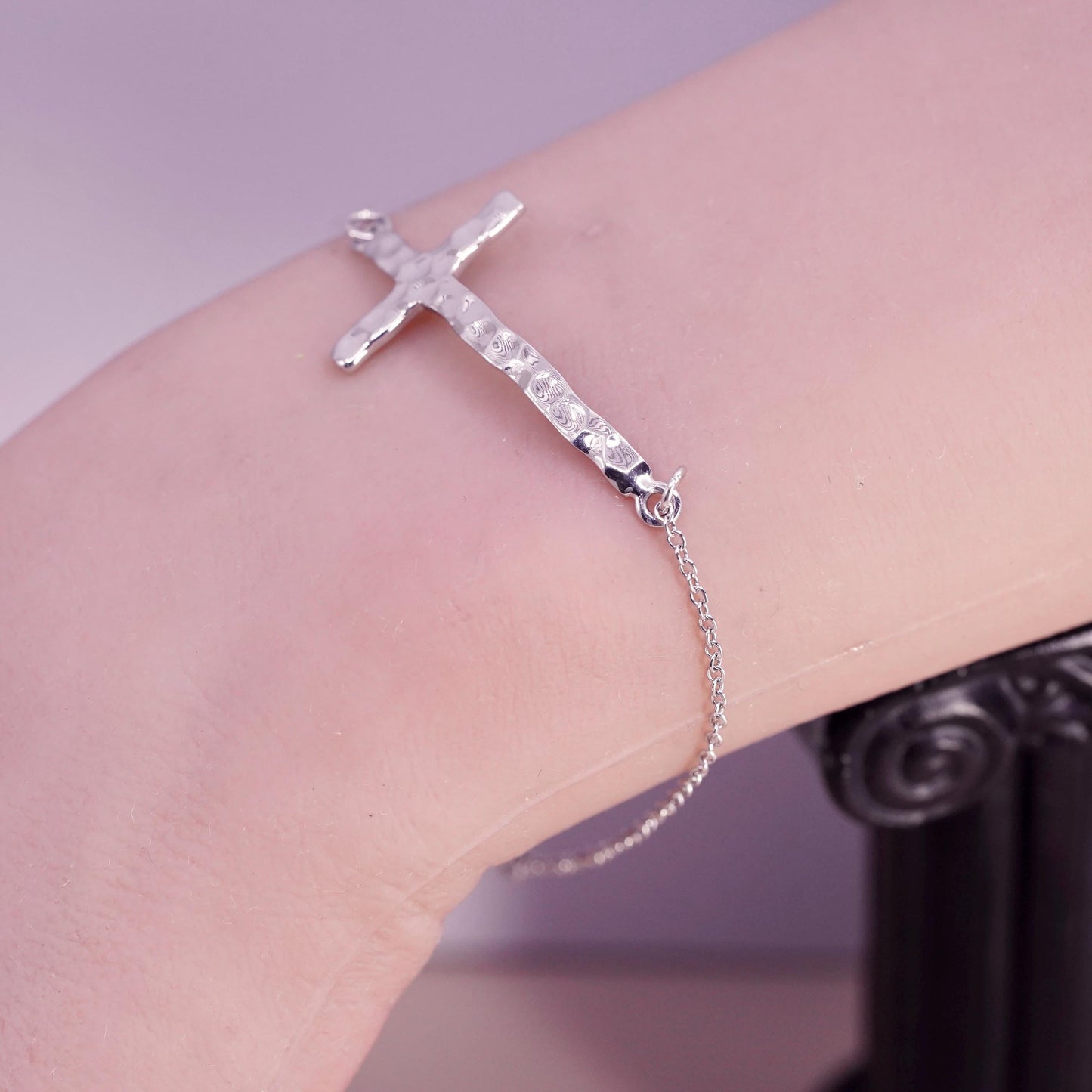 7", vintage Sterling silver bracelet, 925 circle chain hammered cross charm