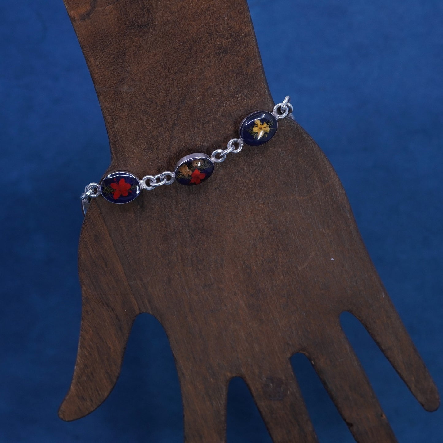 7.75”, vintage Sterling 925 silver handmade tennis bracelet with floral resin