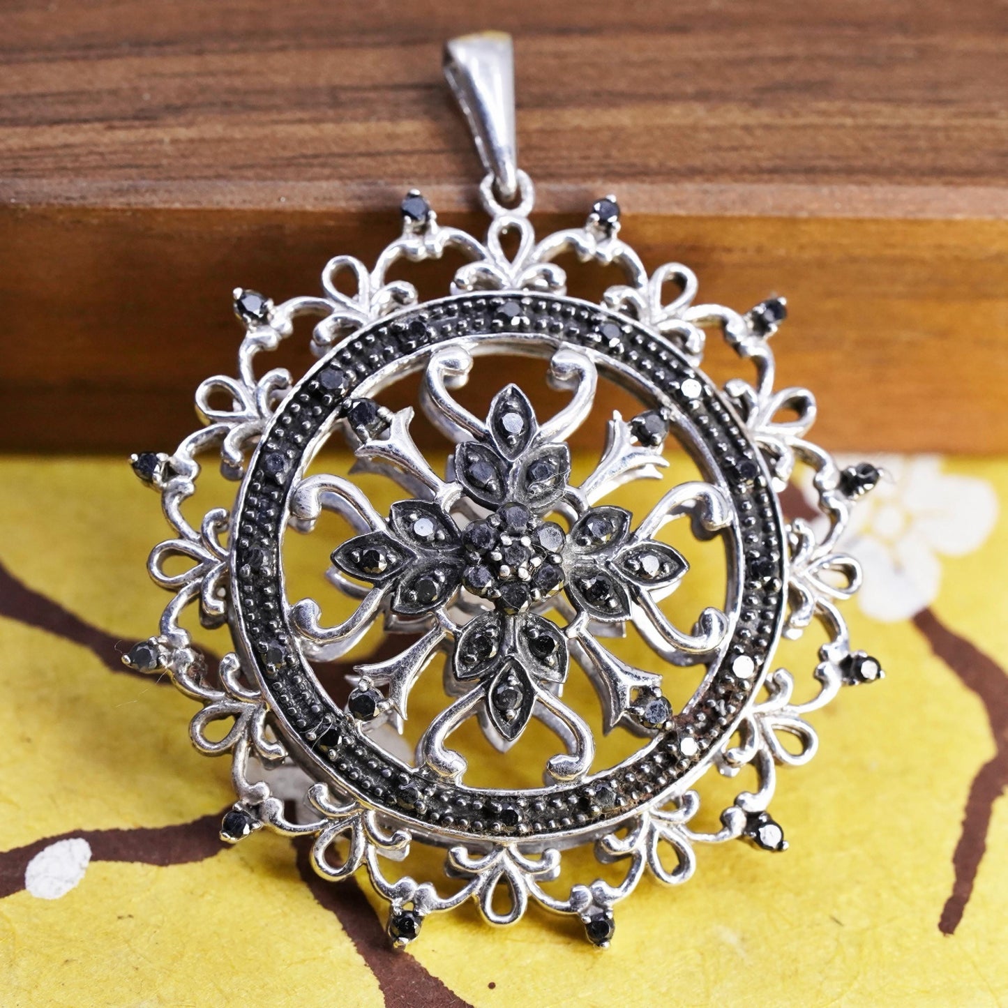 Vintage Sterling 925 silver pendant, filigree cluster black diamond pendant
