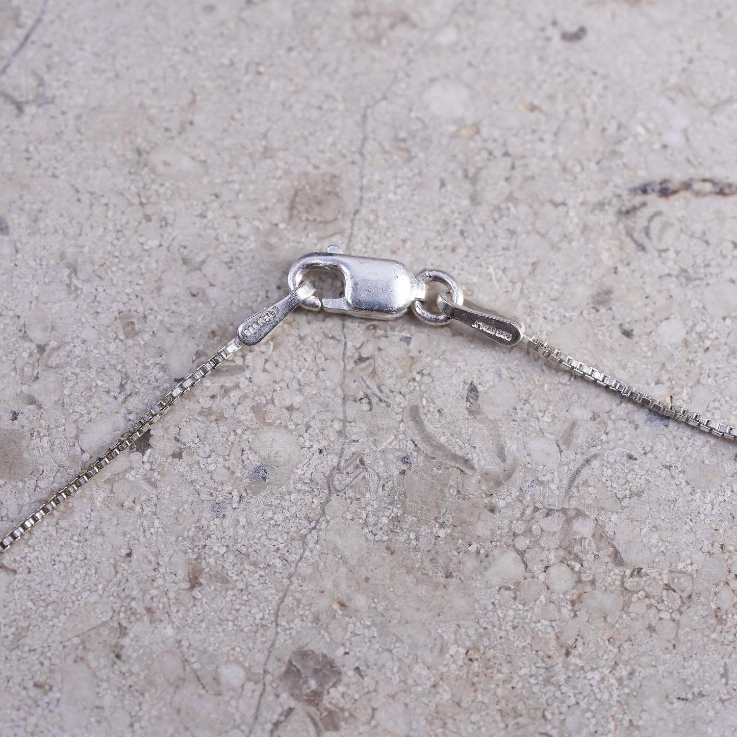 18", VTG Sterling silver necklace, 925 circle chain cluster cz circle pendant