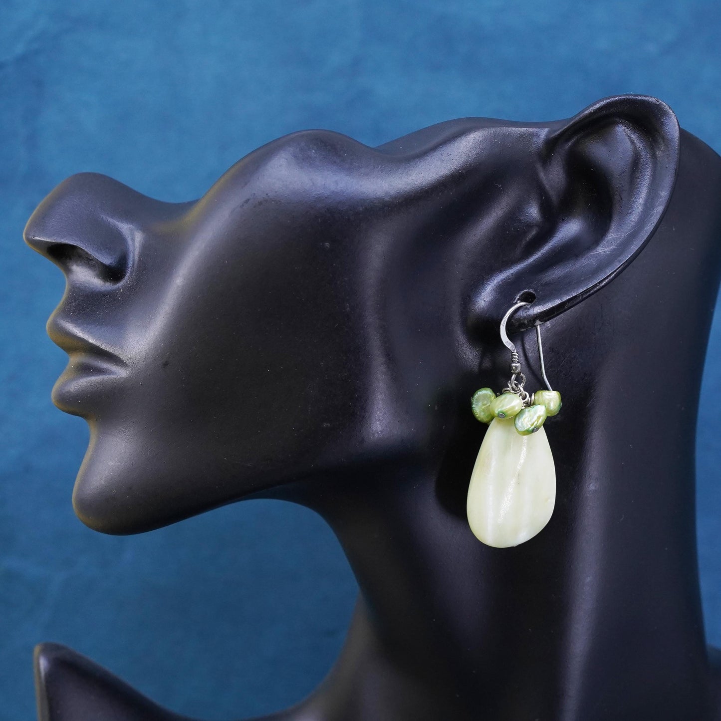 Sterling 925 silver earrings with green pearl and teardrop mother of pearl