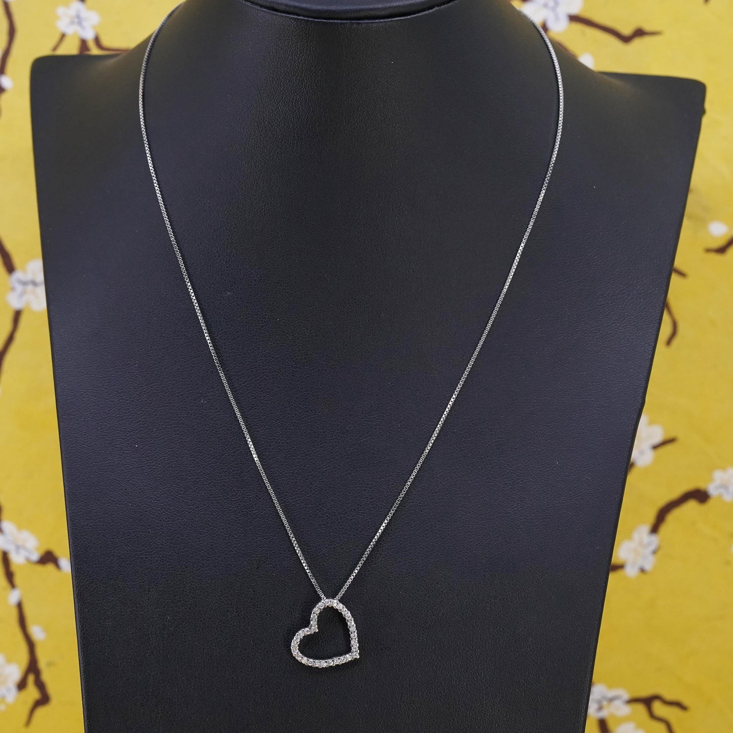 18", Sterling silver necklace, Italy 925 box chain cluster cz heart pendant
