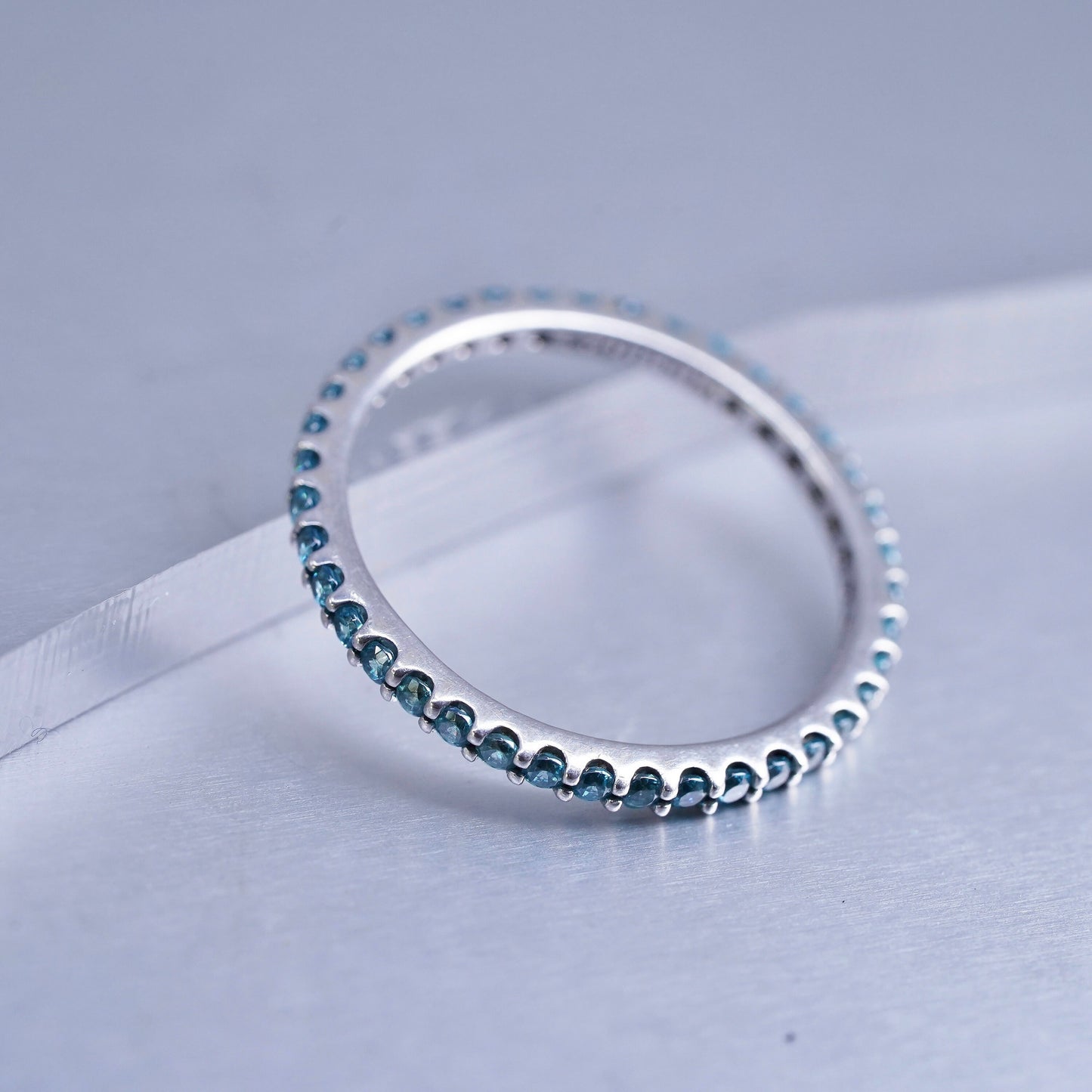 Size 7.25, vintage southwestern Sterling 925 silver wedding ring, blue Cz band