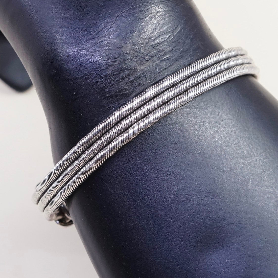 7", VTG sterling silver handmade bracelet, Mexico 925 cuff w/ black onyx
