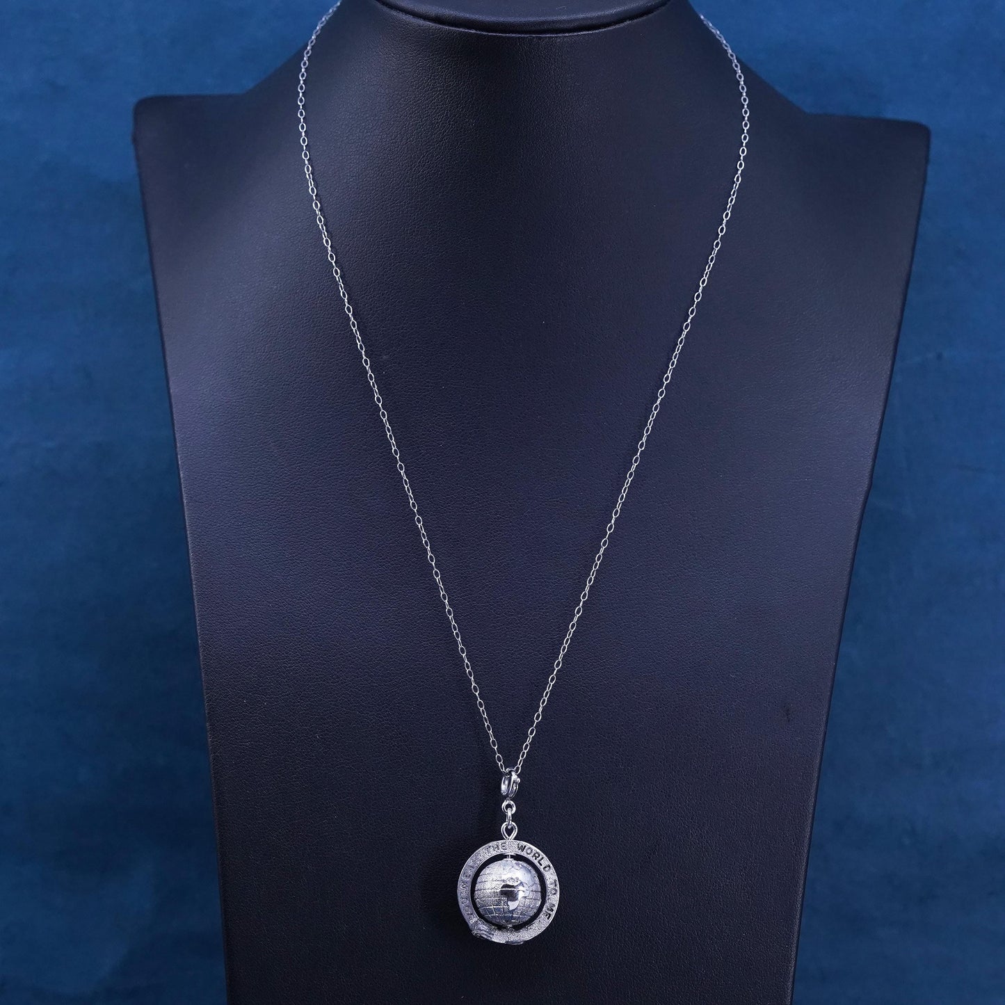 18”, Sterling silver Pearl necklace, 925 silver circle pearl quartz pendant