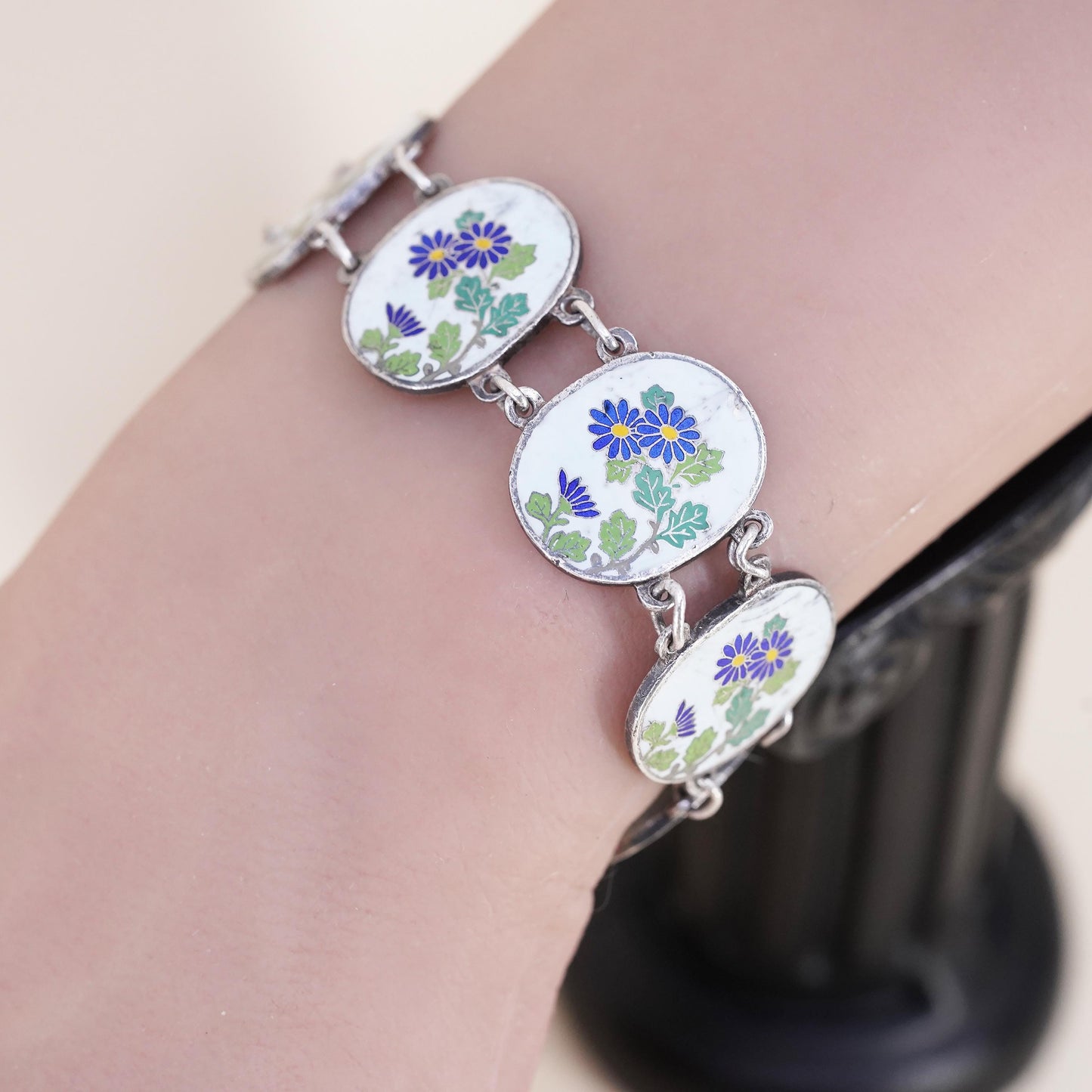 6.25”, Vintage handmade sterling 925 silver tennis bracelet with enamel flower