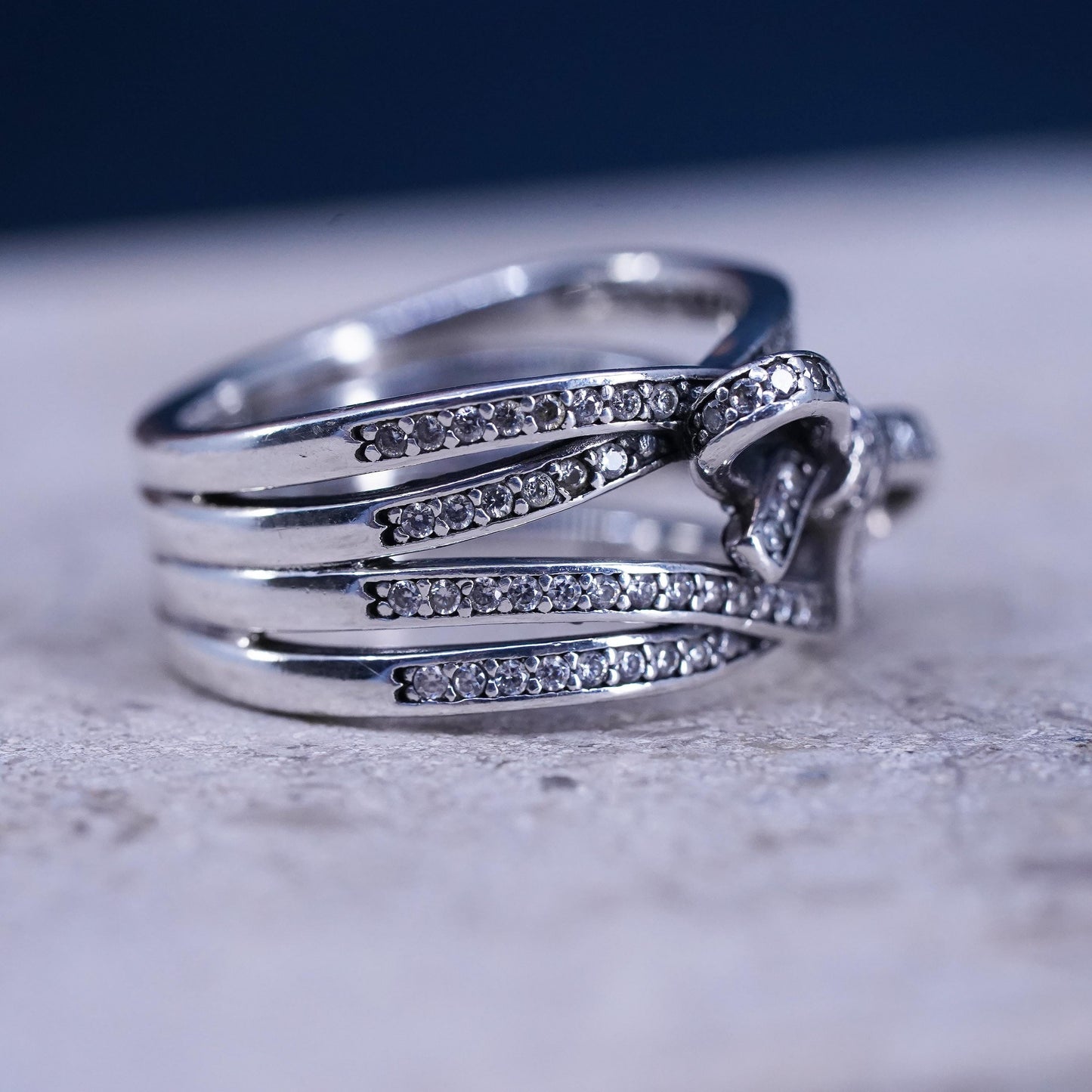 Size 6, vintage ALE sterling 925 silver entwined ring with ribbon cluster cz
