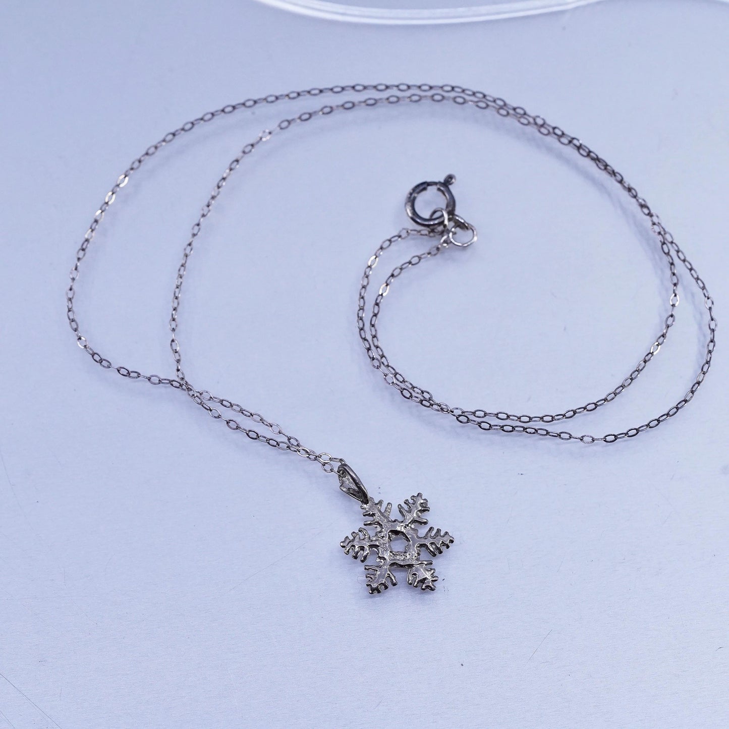 19" 1mm, vintage Sterling 925 silver circle chain necklace w/ snowflake pendant
