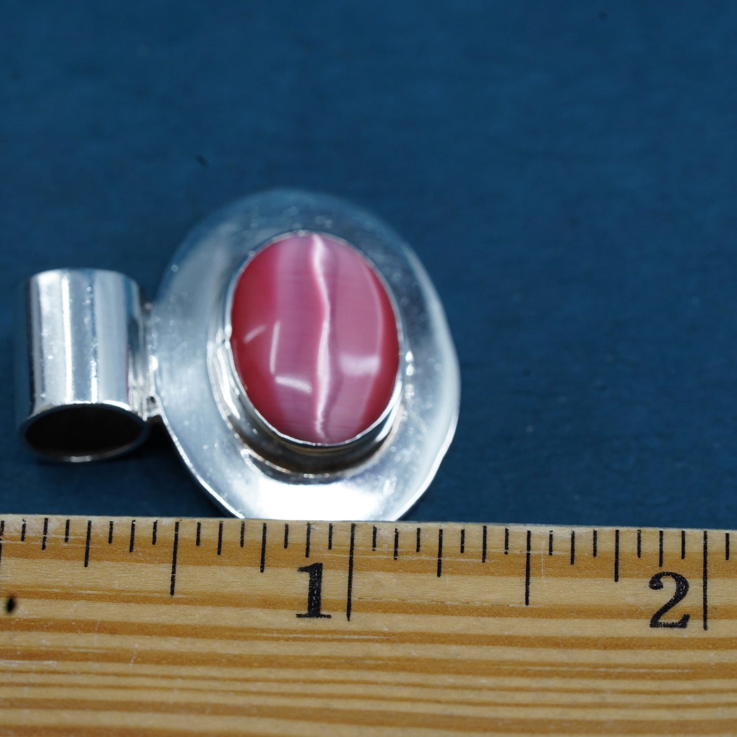 Vintage Mexican Sterling silver handmade pendant, 925 charm oval pink cat eye