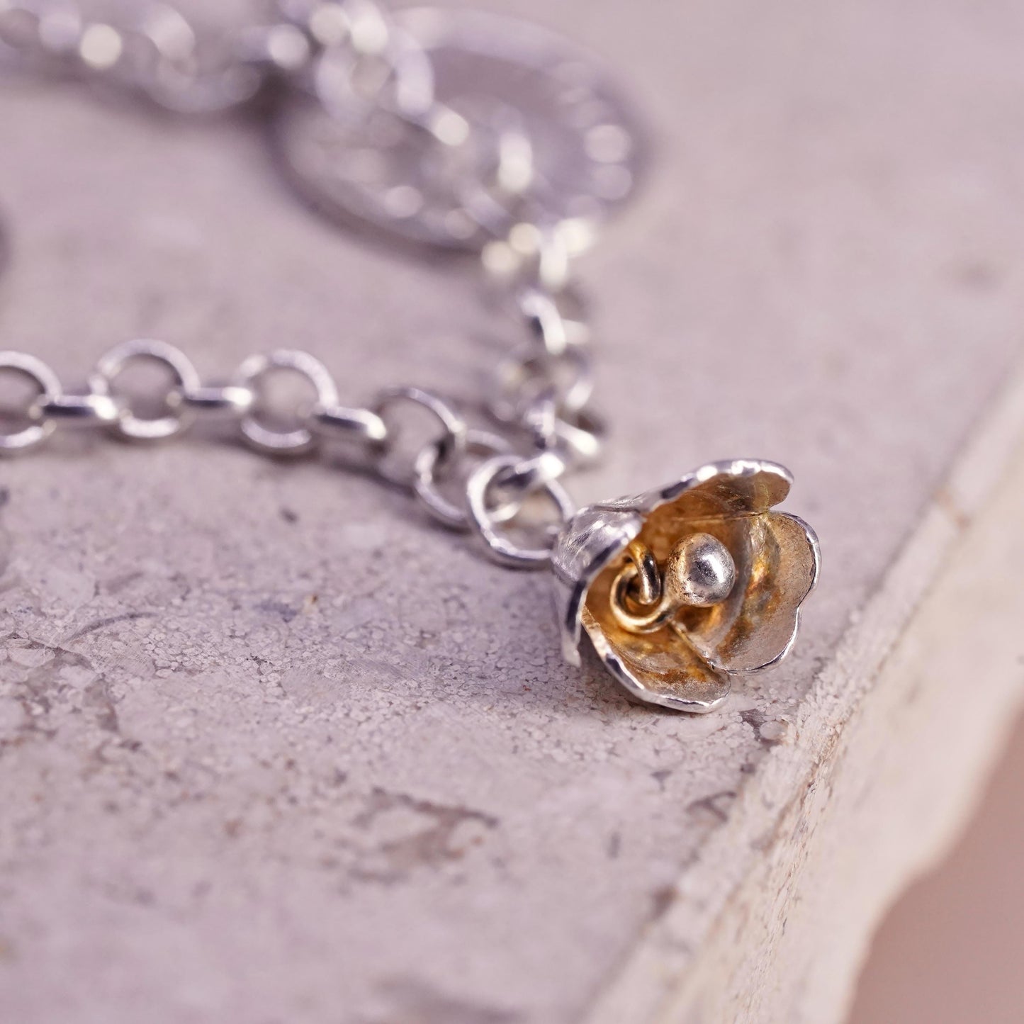 6.75", vintage Sterling silver bracelet, 925 circle lily flower sunflower Charm