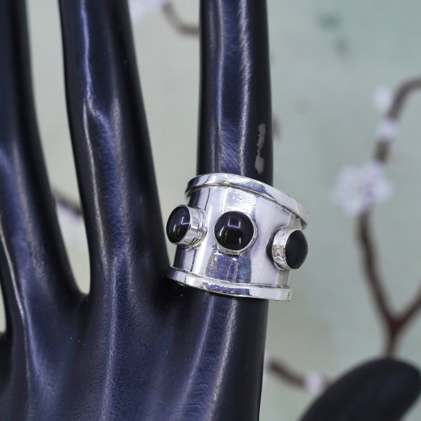 Size 8, vintage HOB Sterling 925 silver handmade statement ring with onyx inlay