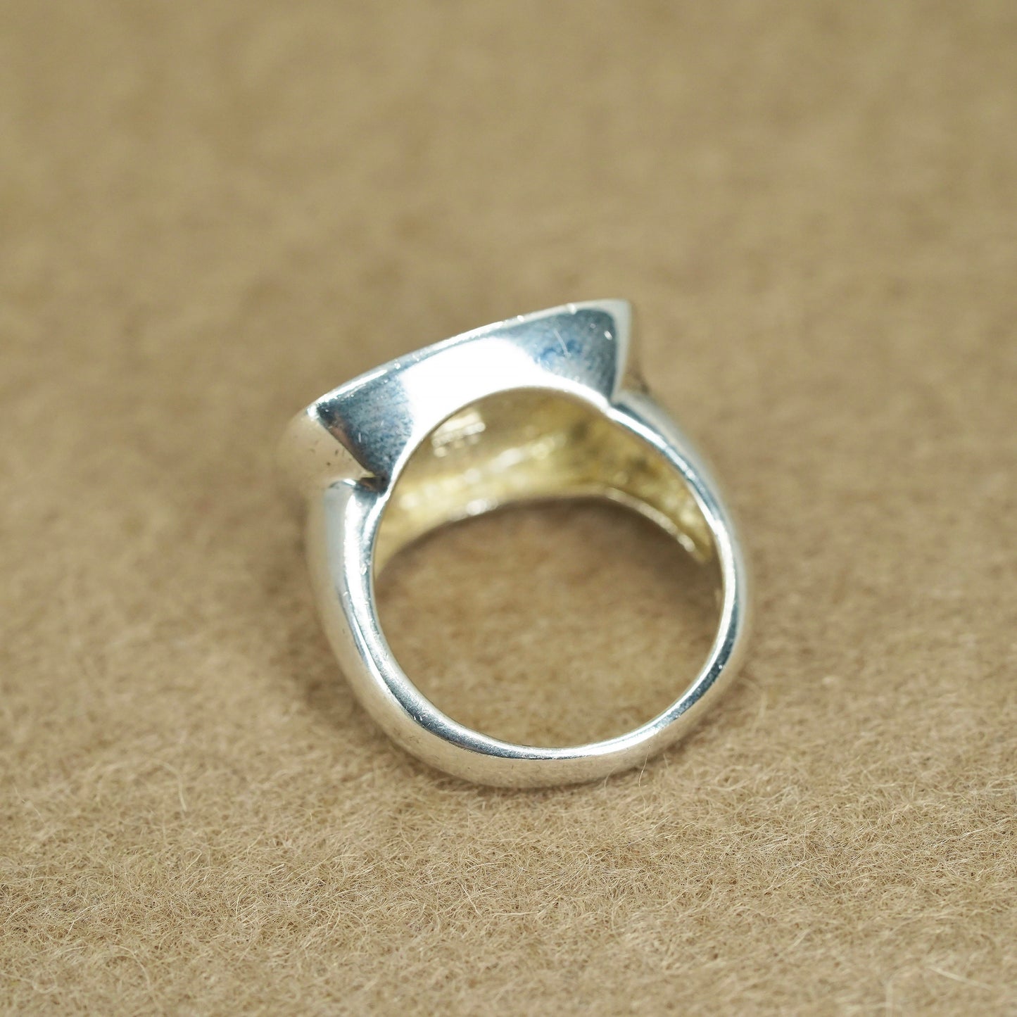 Size 8, southwestern vintage 925 silver handmade ring with abalone inlay