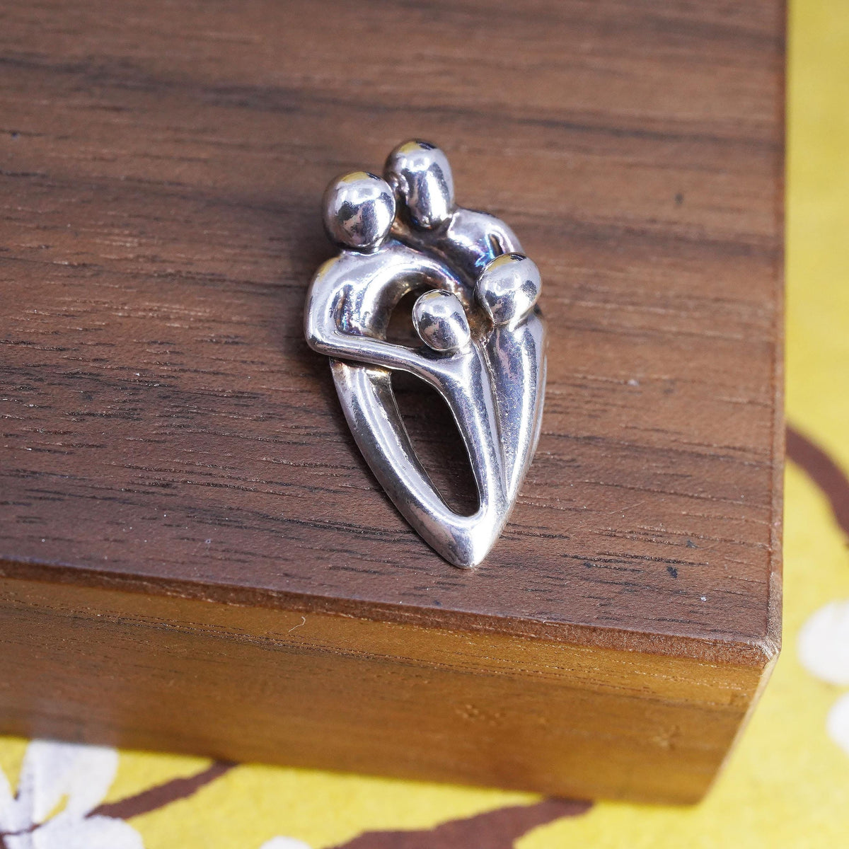 Vintage southwestern Shube sterling silver heart Pendant 925 Parents kids charm