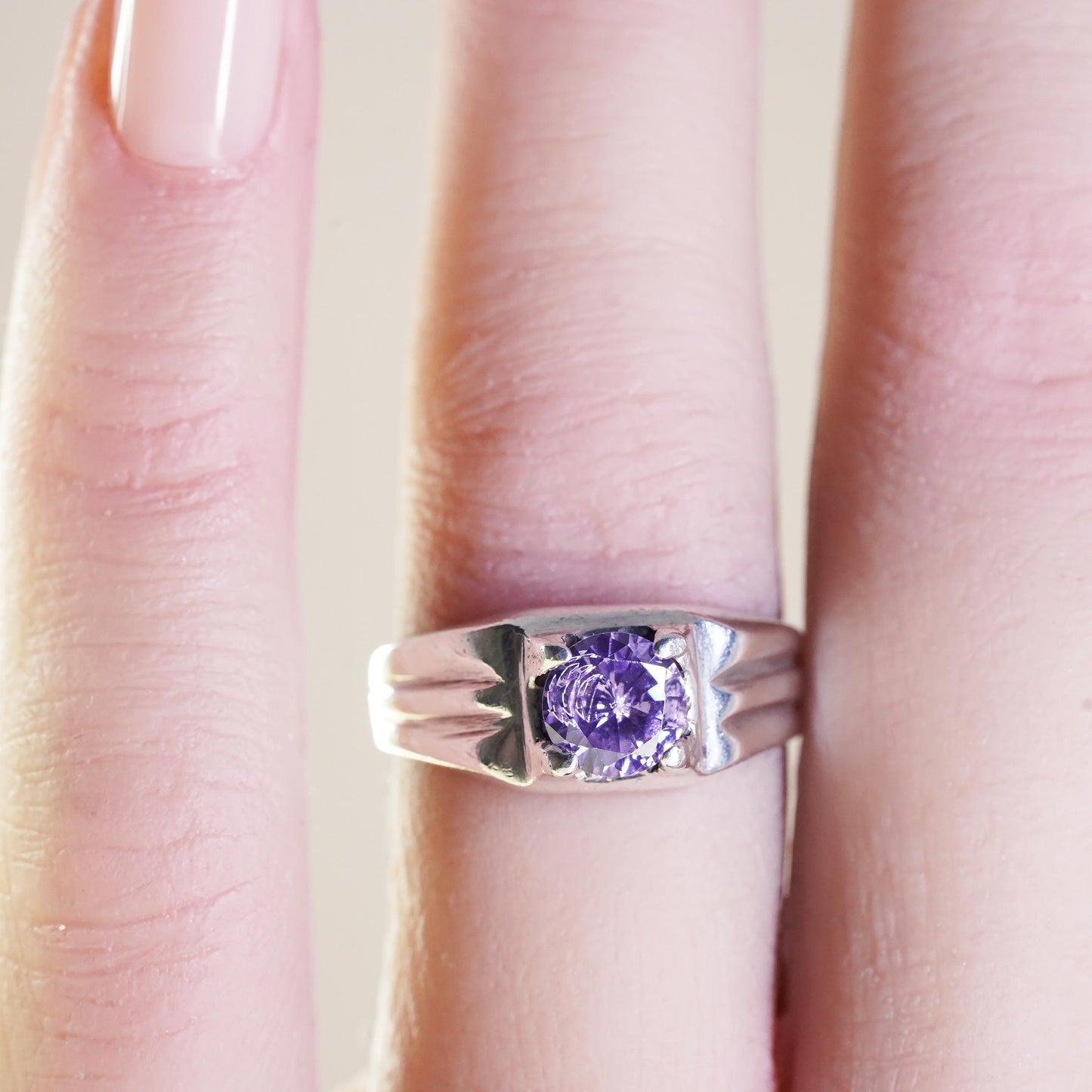 Size 6.5, Vintage Mexican sterling 925 silver handmade ring with amethyst, ring