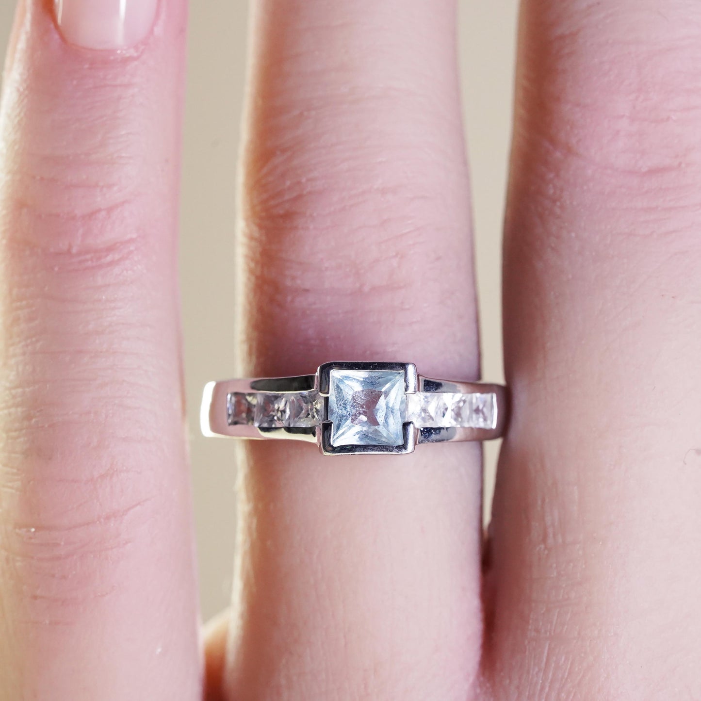 Size 7, vintage sterling 925 silver handmade stackable band ring square topaz