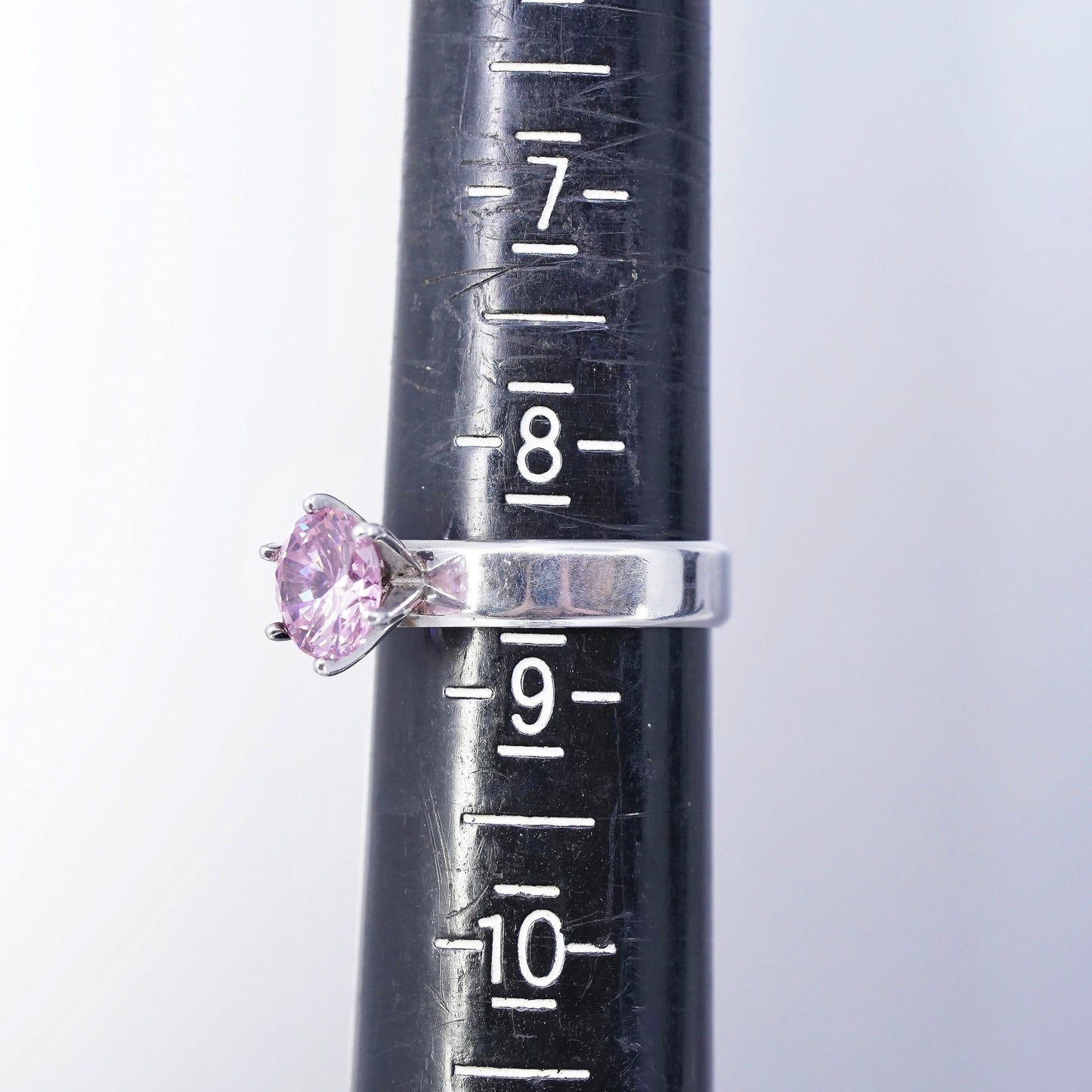 Size 8.25, vintage Sterling 925 silver handmade band ring with pink crystal