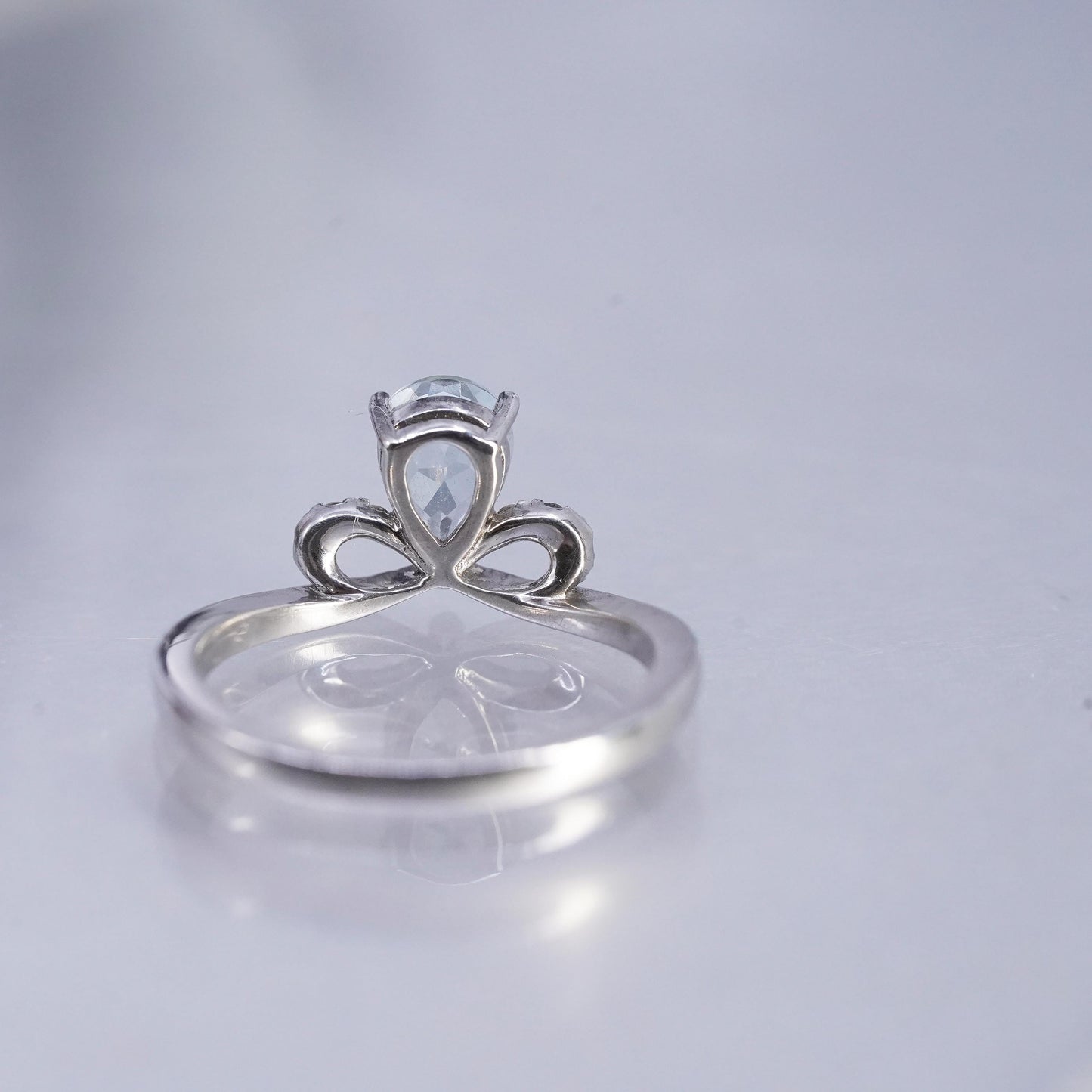 size 6, vintage Sterling Silver 925 Ring teardrop topaz ring with cz details