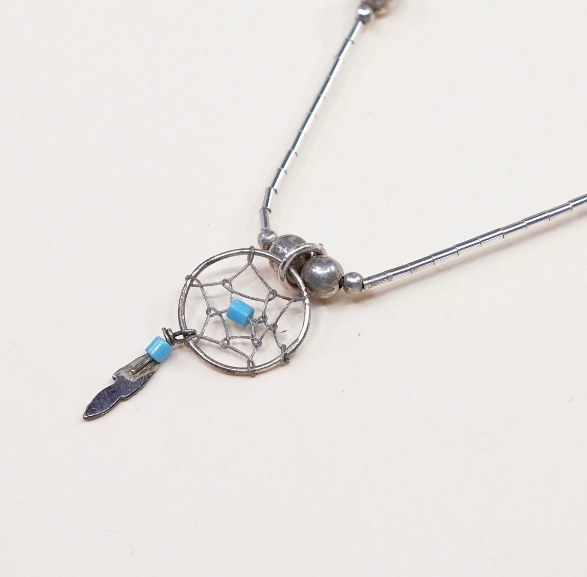 16", Vintage Native American Navajo Sterling silver handmade necklace, solid 925 silver liquid silver chain with turquoise feather pendant,