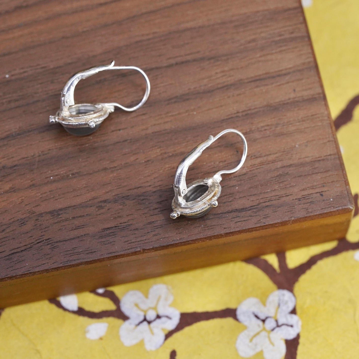 Vintage Sterling 925 silver handmade earrings with oval shaped white moonstone