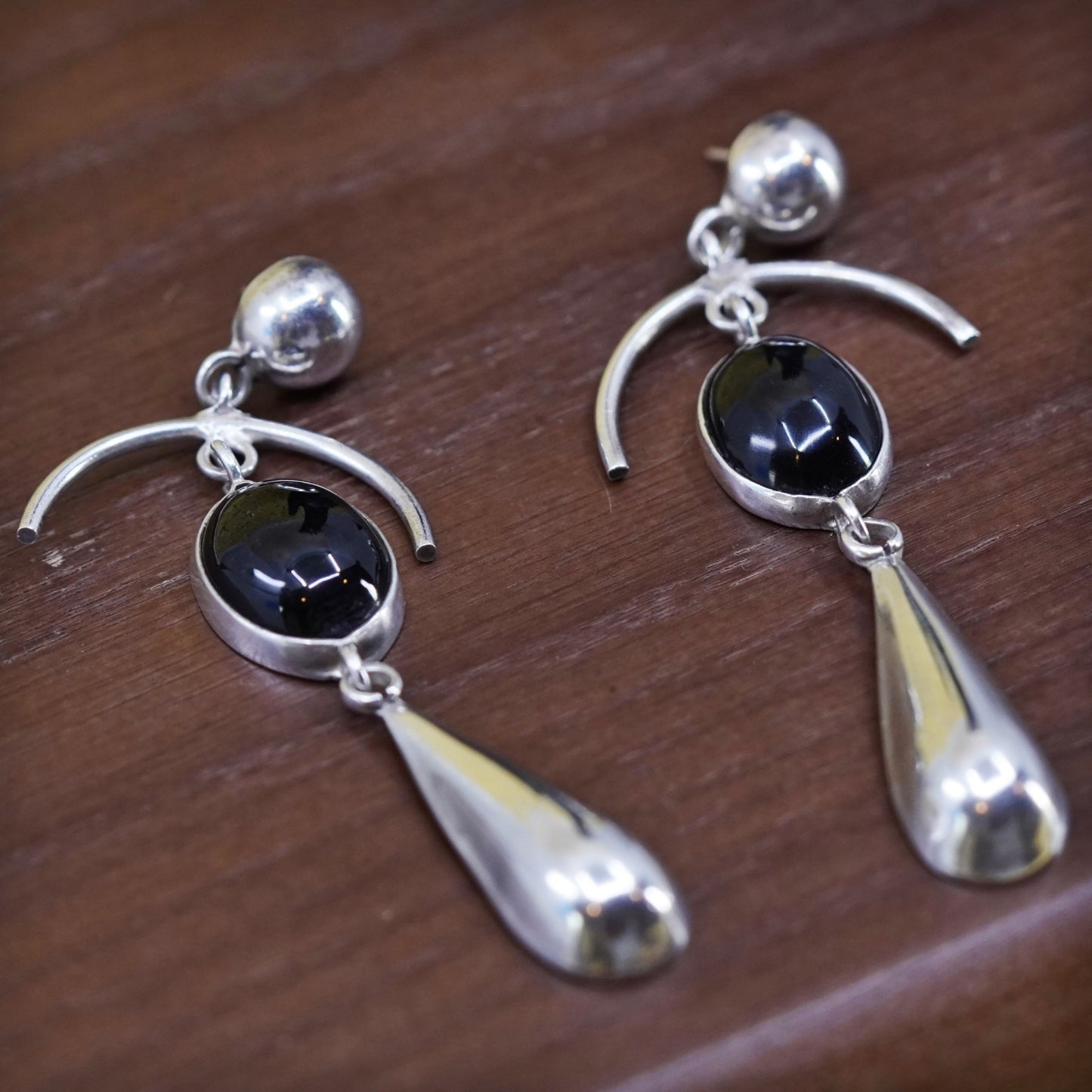 Southwestern mexico Sterling 925 silver handmade teardrop earrings w/ oval onyx