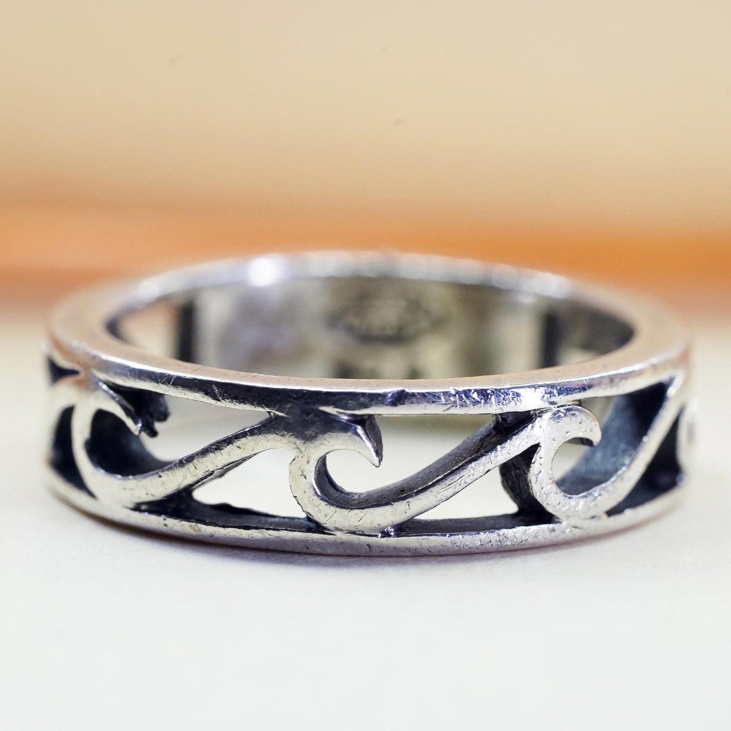 Size 7.5, VTG Sterling silver handmade ring, 925 open band swirl wave cutout