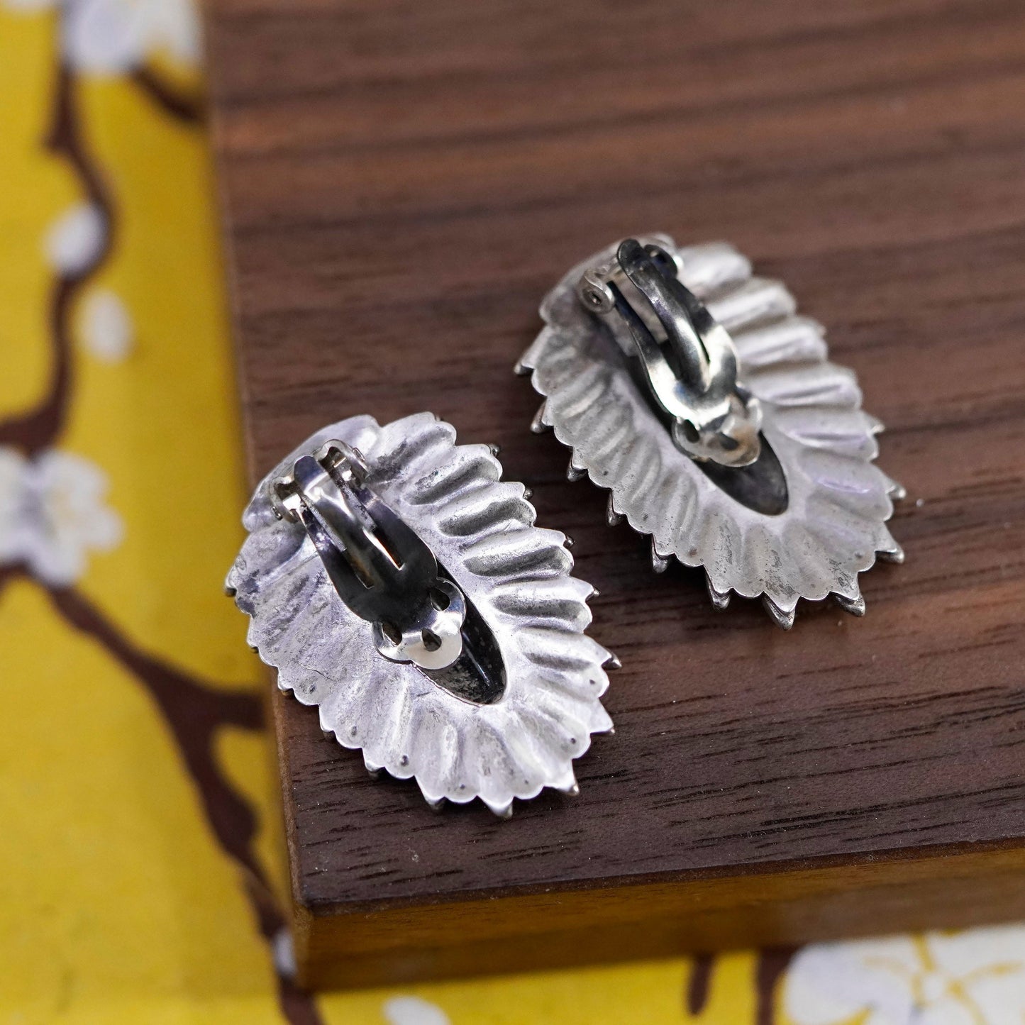 Native American Zuni Sterling 925 silver earrings, blast clip on with turquoise
