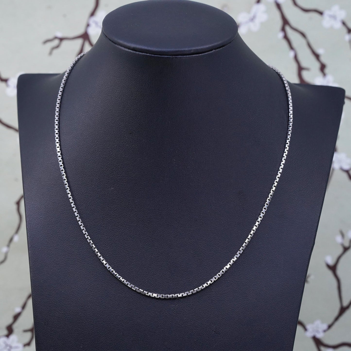 18" 2mm, Vintage sterling silver Italian 925 silver box chain, necklace