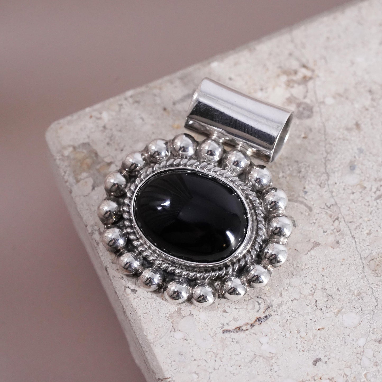 Vintage Mexican Sterling 925 silver oval pendant with black onyx beads around