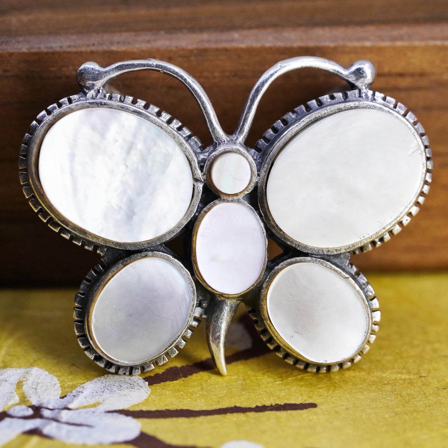 VTG southwestern Sterling 925 silver butterfly charm pendant mother of pearl