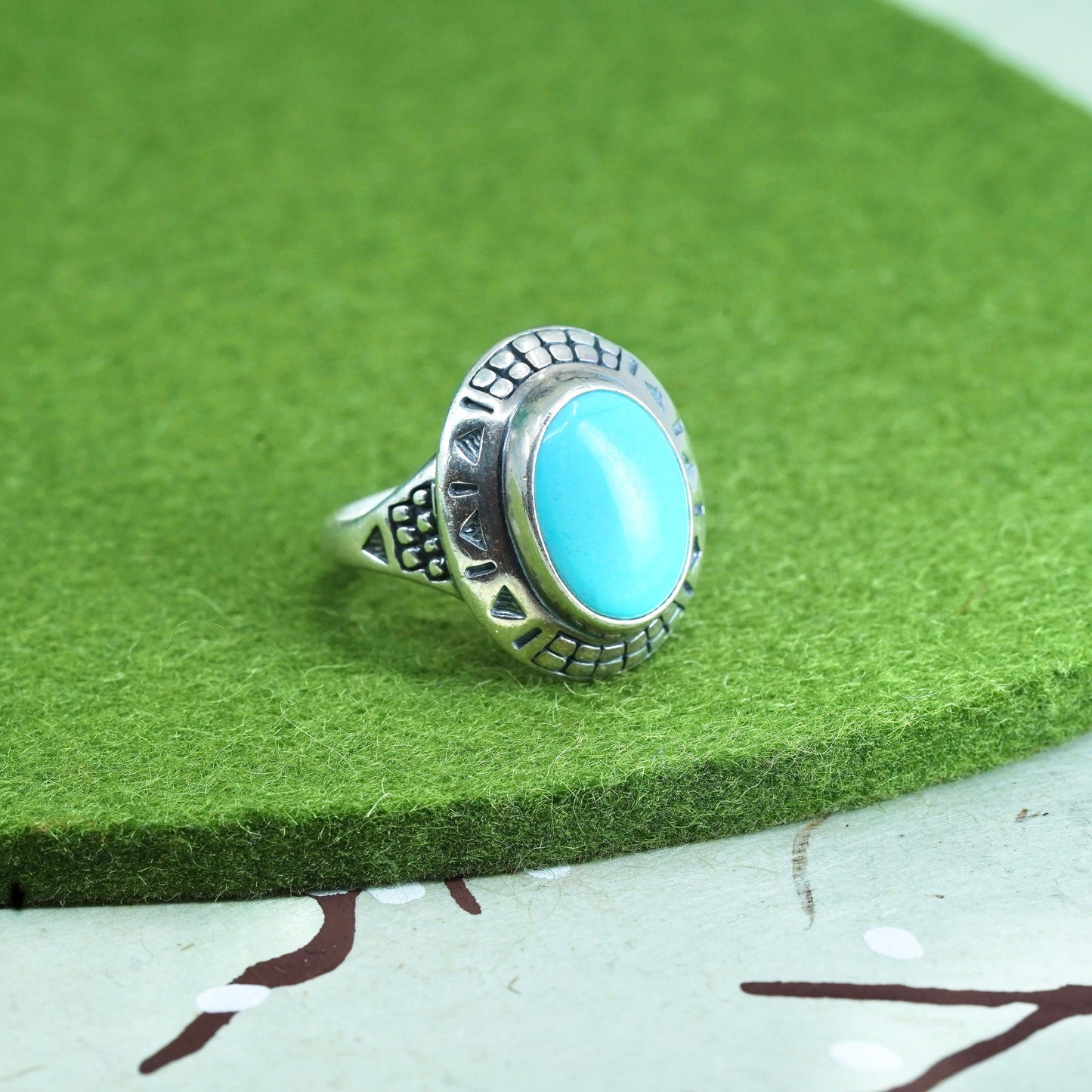 Size 8.25, sterling silver ring, Native American 925 silver ring oval turquoise