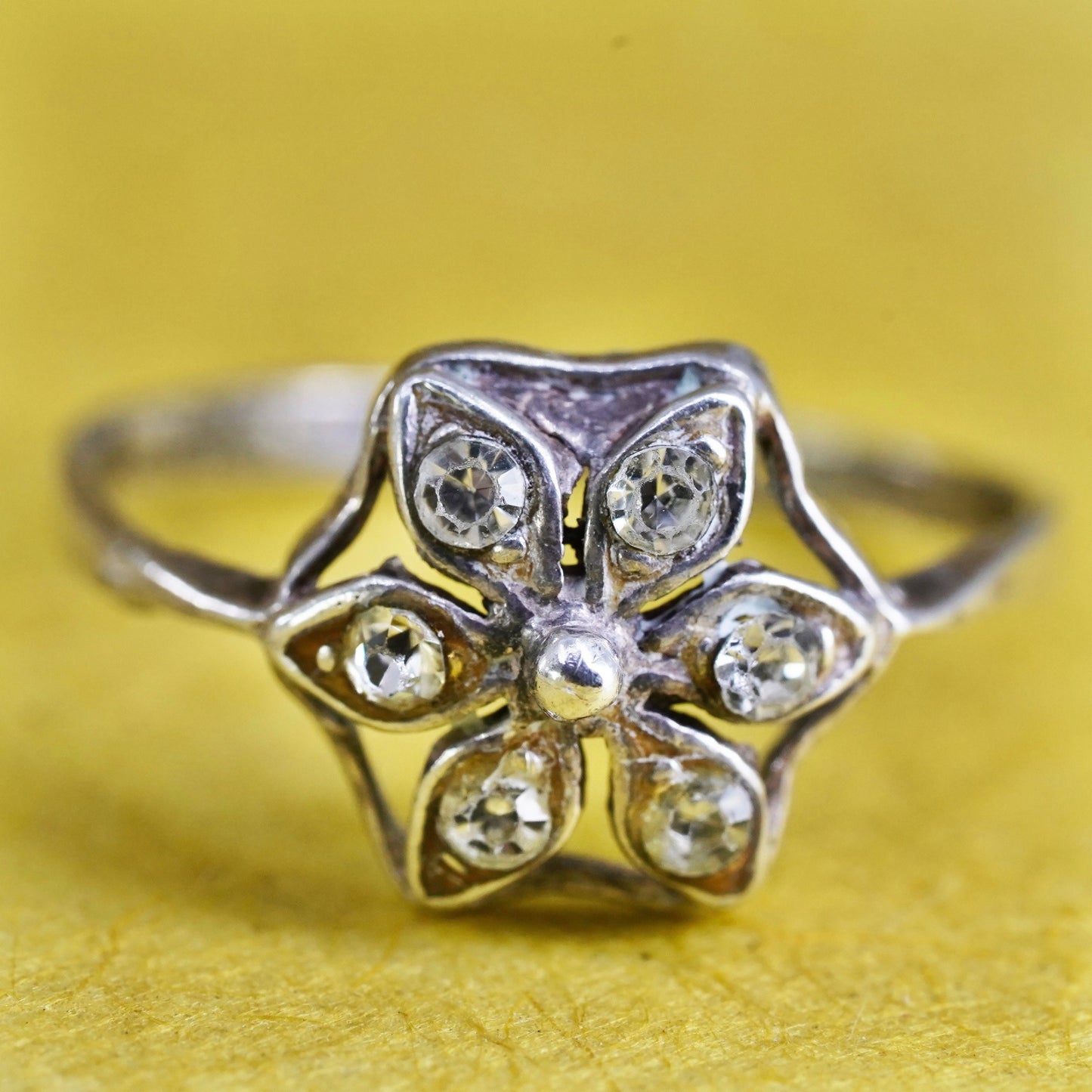 Size 6.5, vintage Sterling 925 silver handmade ring with cz snowflake flower