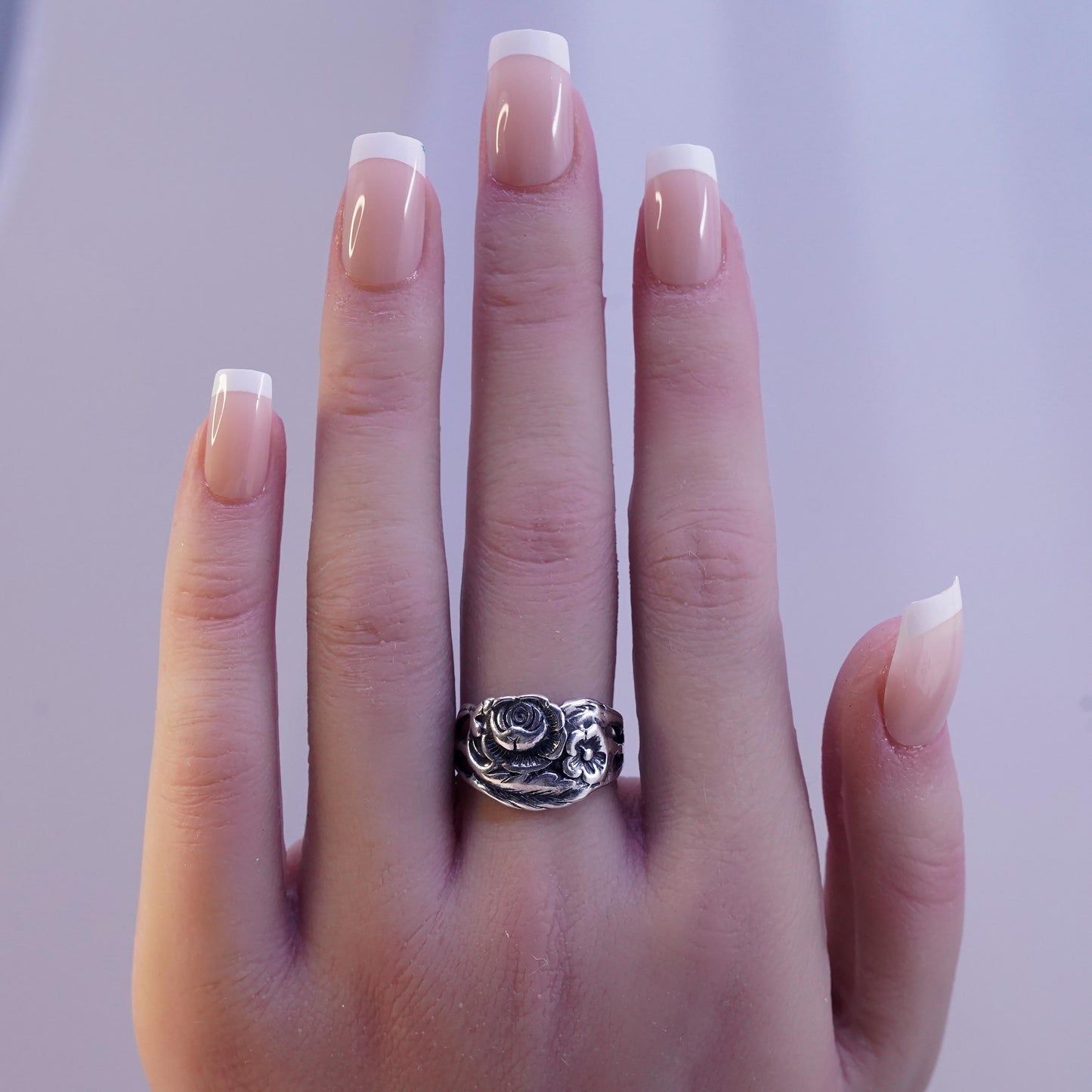 Size 7.5, VTG southwestern sterling silver handmade ring, 925 rose flower band