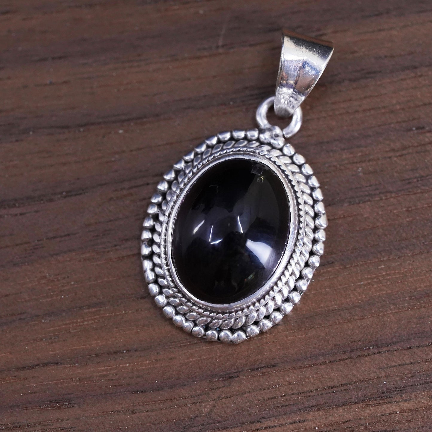 Vintage Sterling 925 silver handmade pendant with oval shaped amethyst pendant