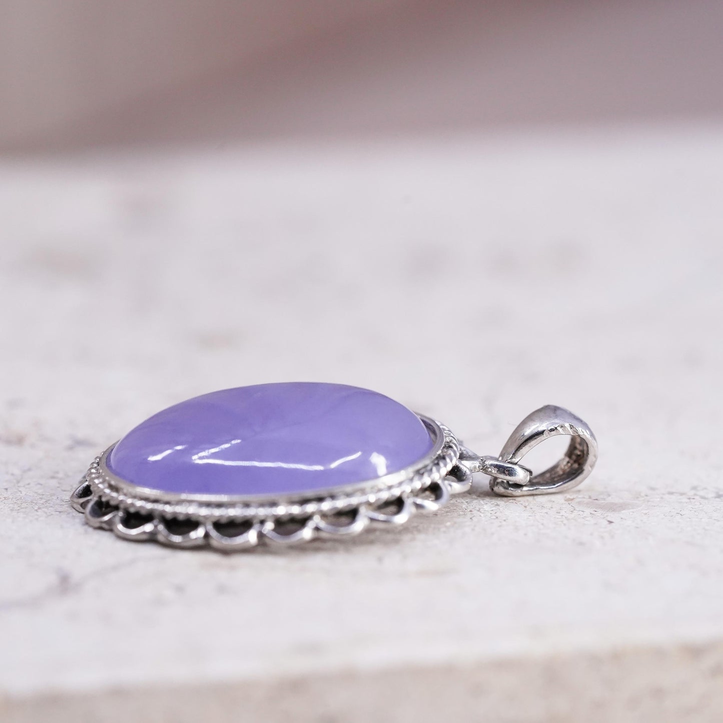 Vintage GSJ sterling 925 silver oval pendant with purple jade