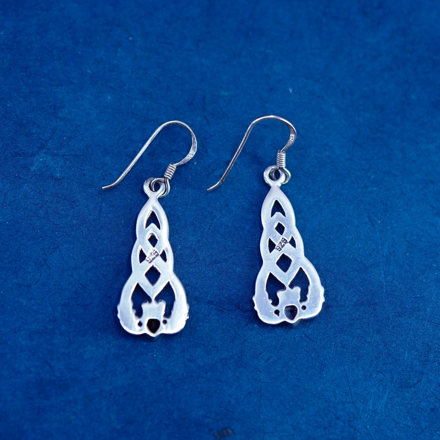 Sterling silver friendship earrings 925 Irish claddagh holding heart hands ruby