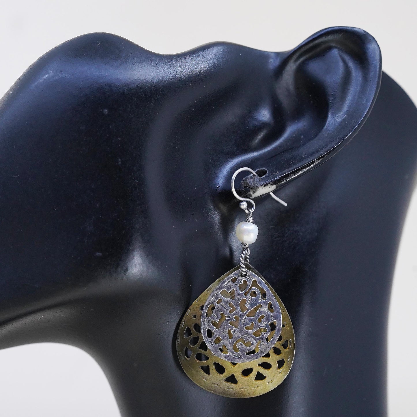 Retired Silpada Carved Shell Pearl 925 Sterling Silver Teardrop Earrings W1525