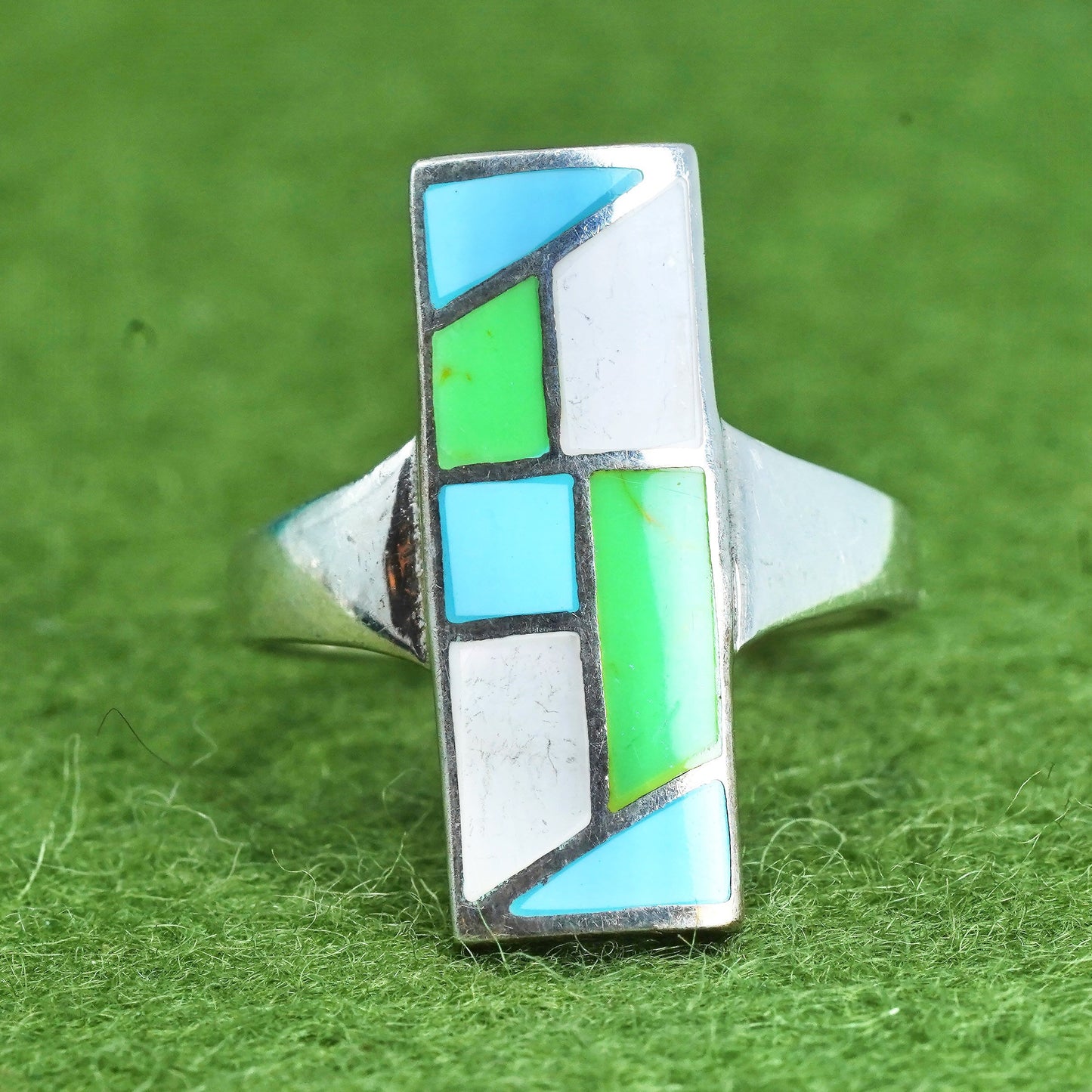 Size 9, Vintage sterling silver handmade ring rectangular mother of pearl inlay
