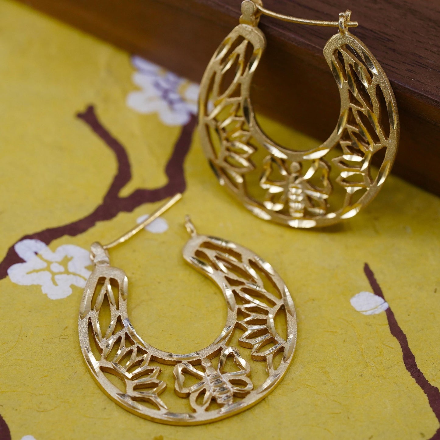 1.25", vermeil gold over Sterling silver earrings, 925 filigree huggie hoops