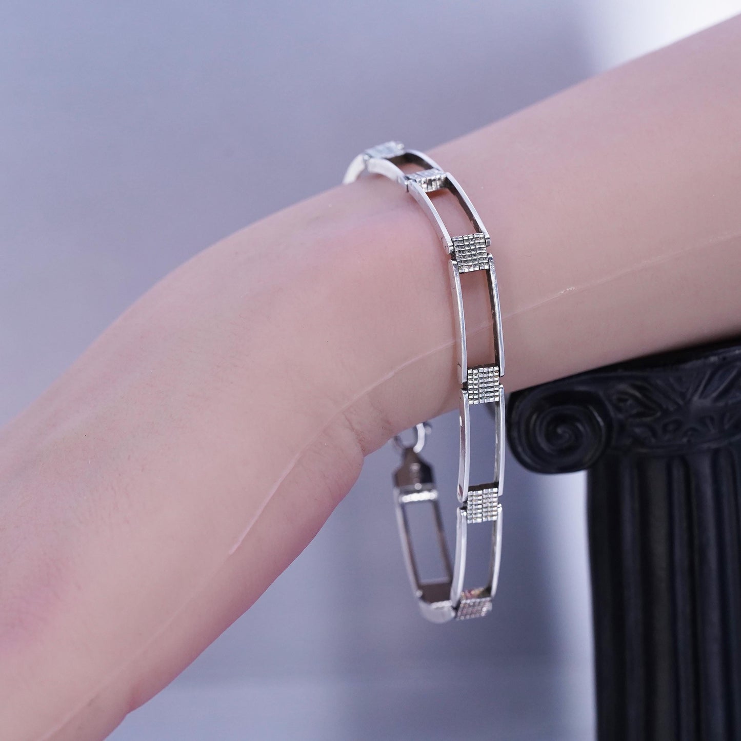 7.75”, Vintage Italy Sterling 925 silver tennis bracelet chain