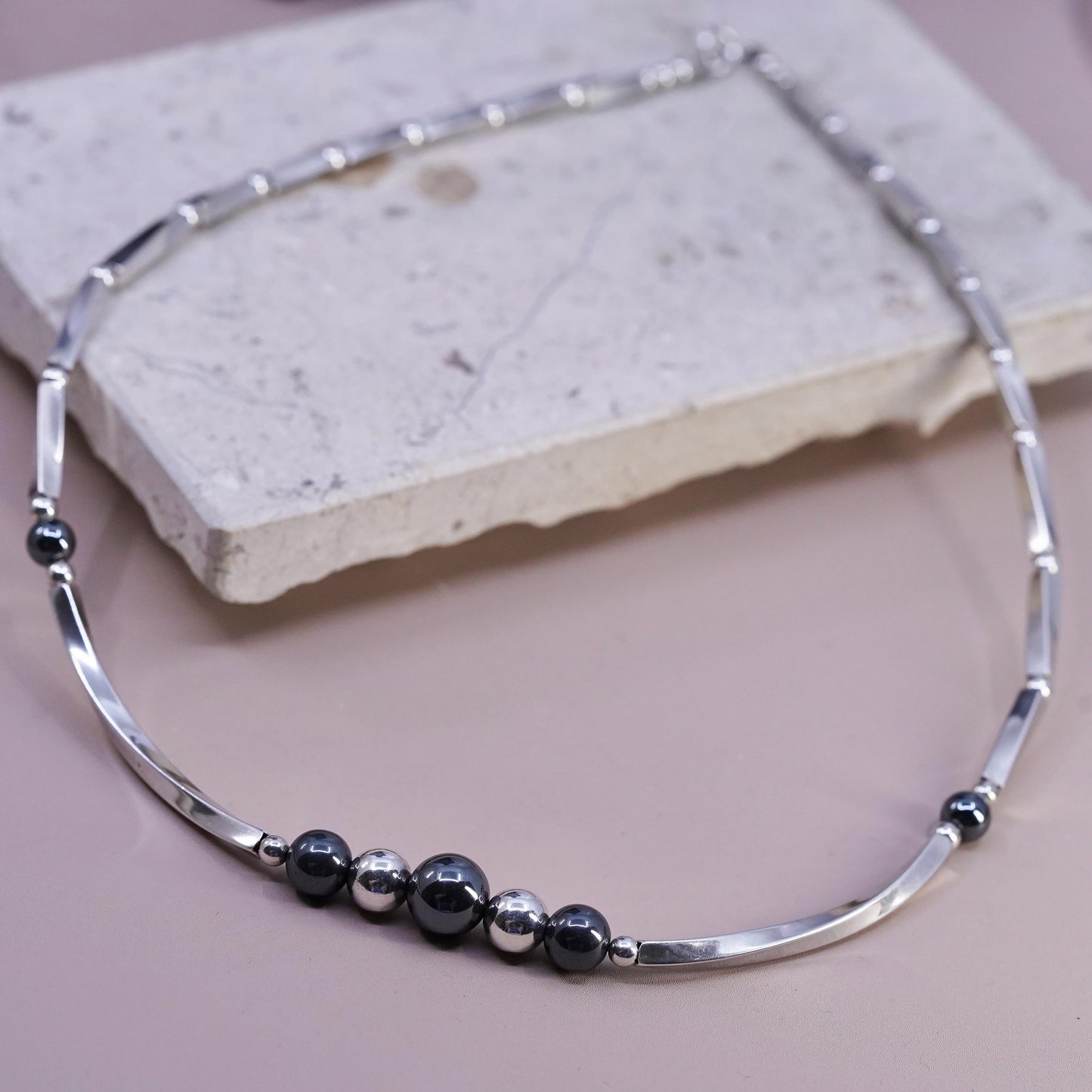 18", southwestern Sterling silver necklace, 925 twisted chain hematite beads