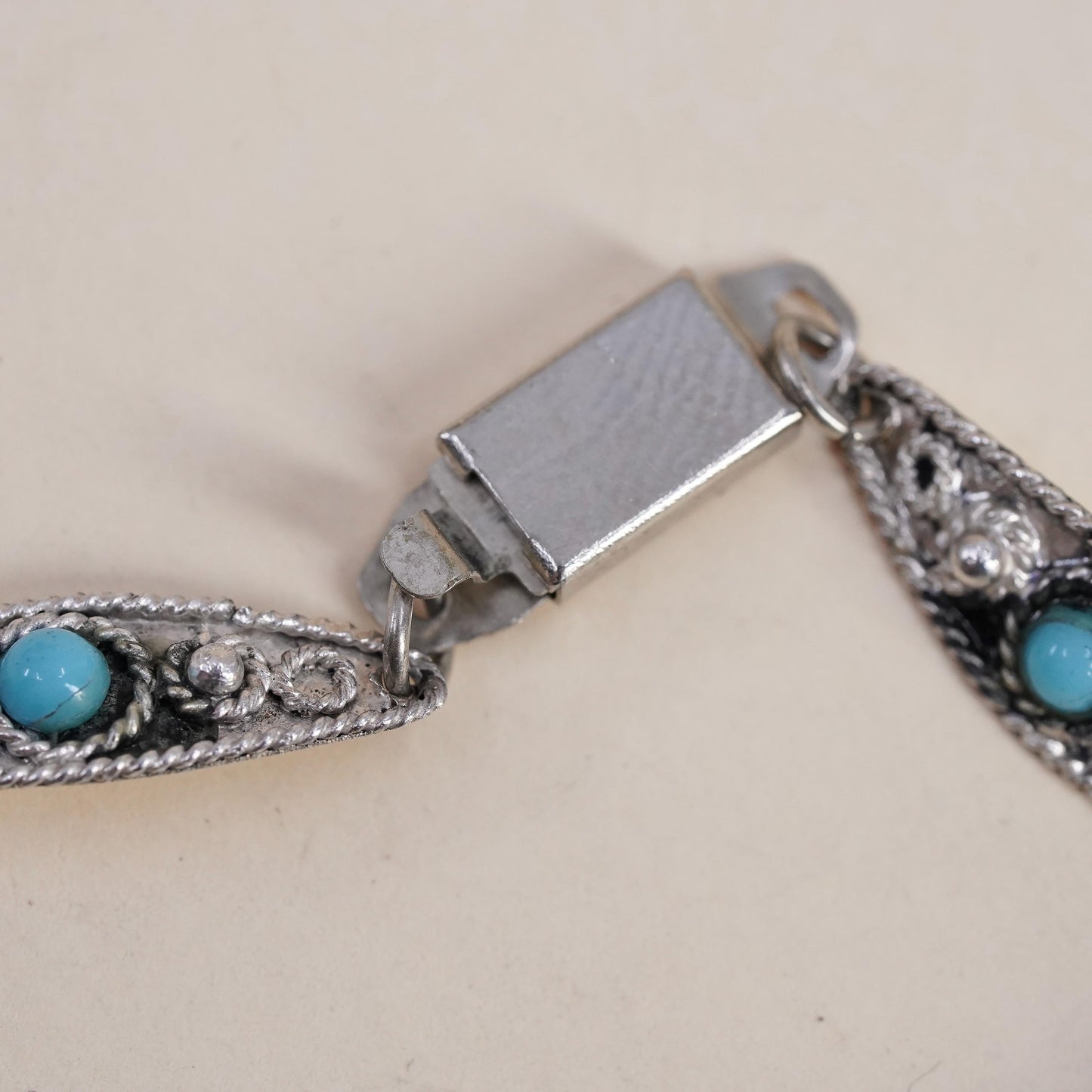 6.75”, Vintage southwestern Sterling 925 silver bracelet with turquoise beads