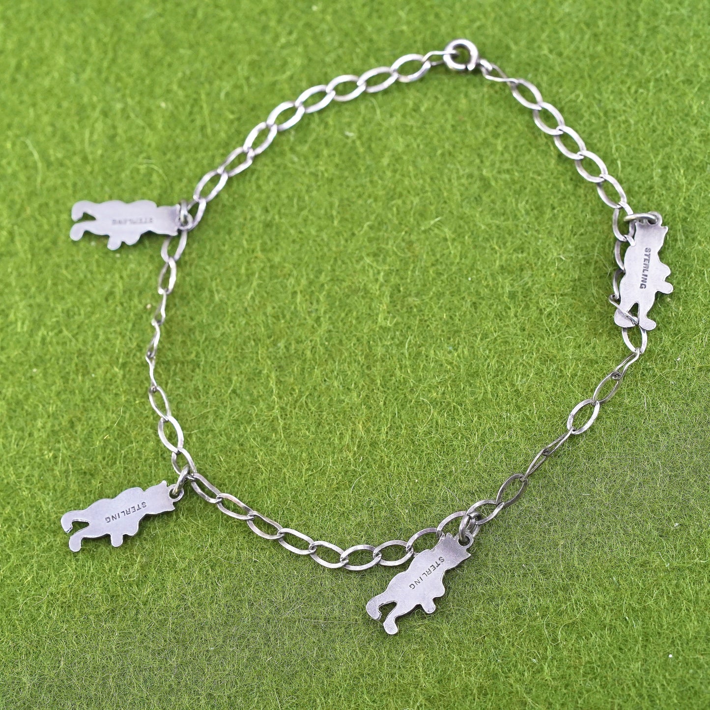 7.5” 3mm, Vintage sterling 925 silver twisted curb bracelet with bear charms