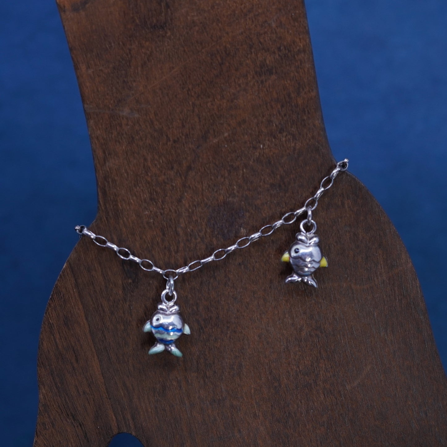 6.75”, Sterling silver bracelet, Mexico 925 oval link chain puffy fish charms